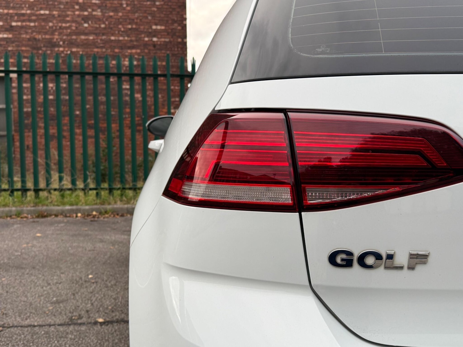 Used Volkswagen Golf 2017 for sale - 76432425: Photo 8