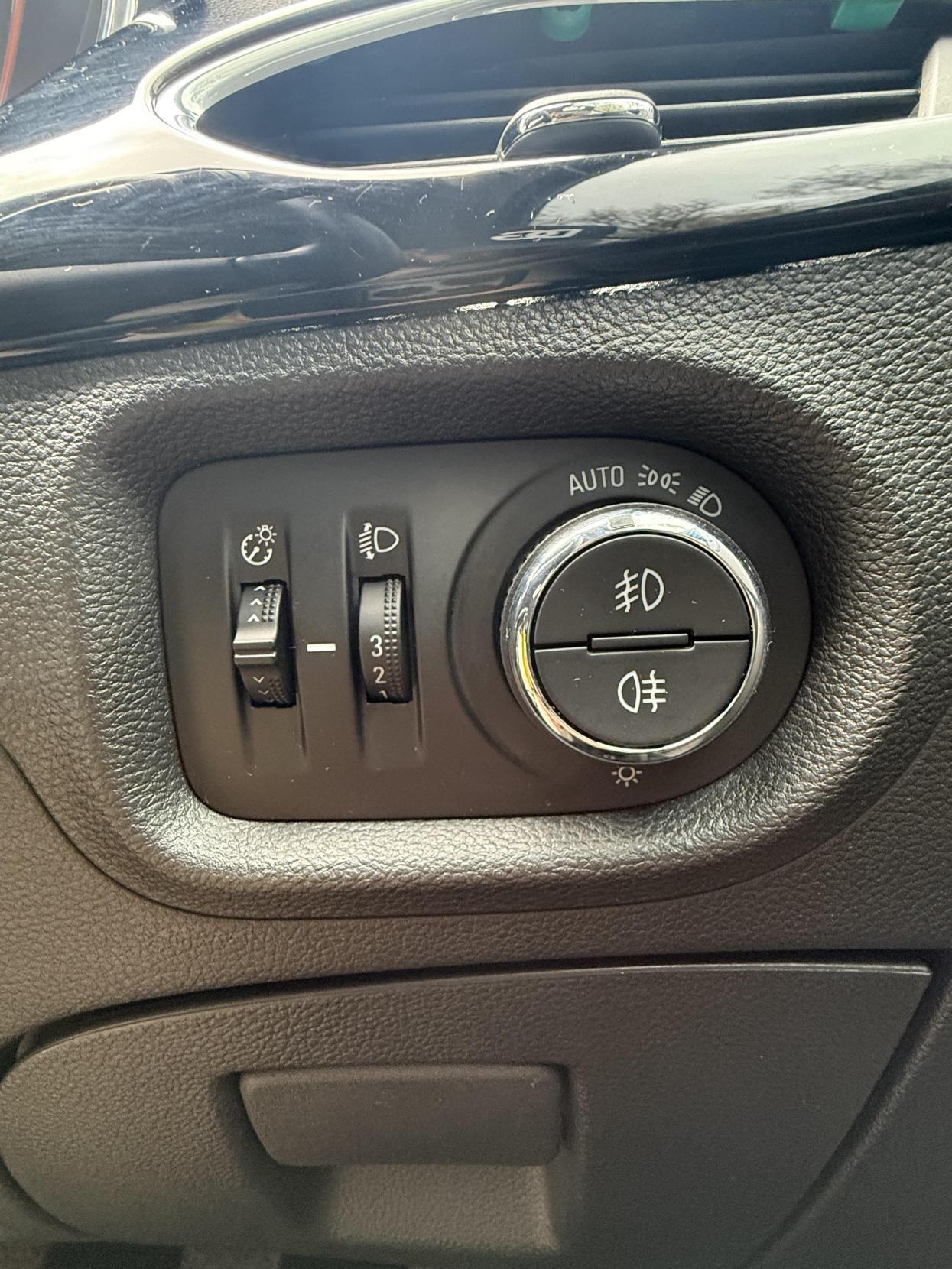 Used Vauxhall Astra for sale - 78136008: Photo 27