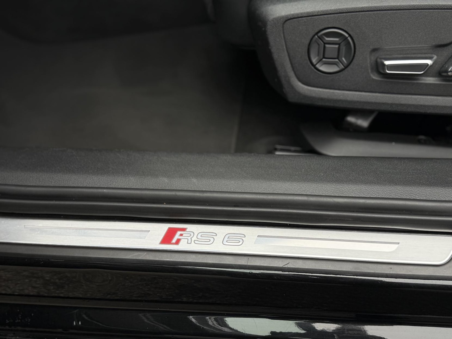 Used Audi RS6 Avant for sale - 76423974: Photo 25