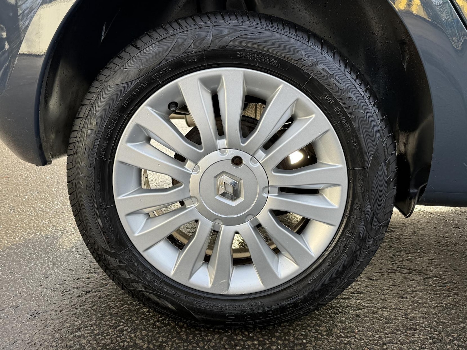 Used Renault Clio 2012 for sale - 77215183: Photo 12