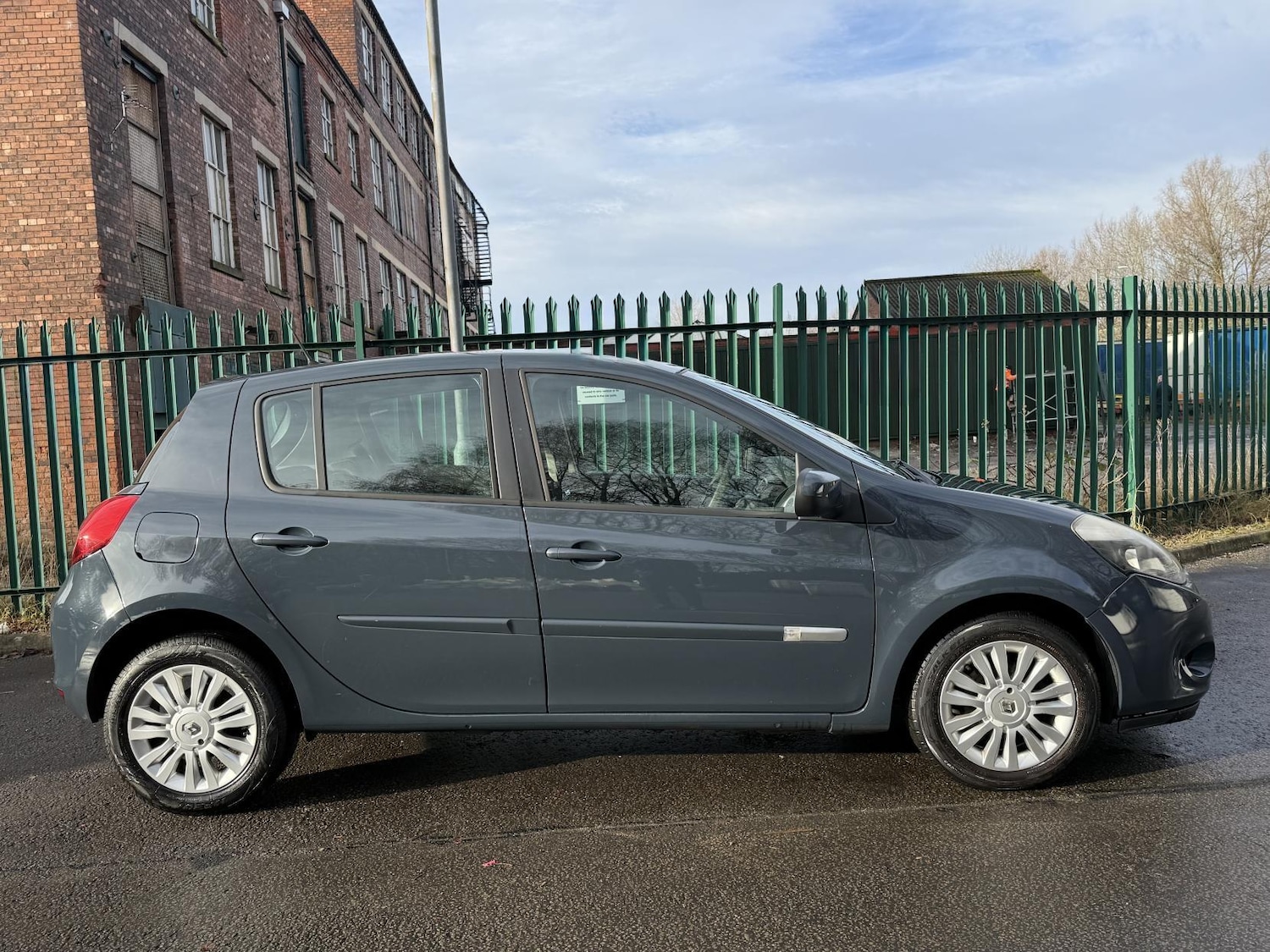 Used Renault Clio 2012 for sale - 77215183: Photo 8
