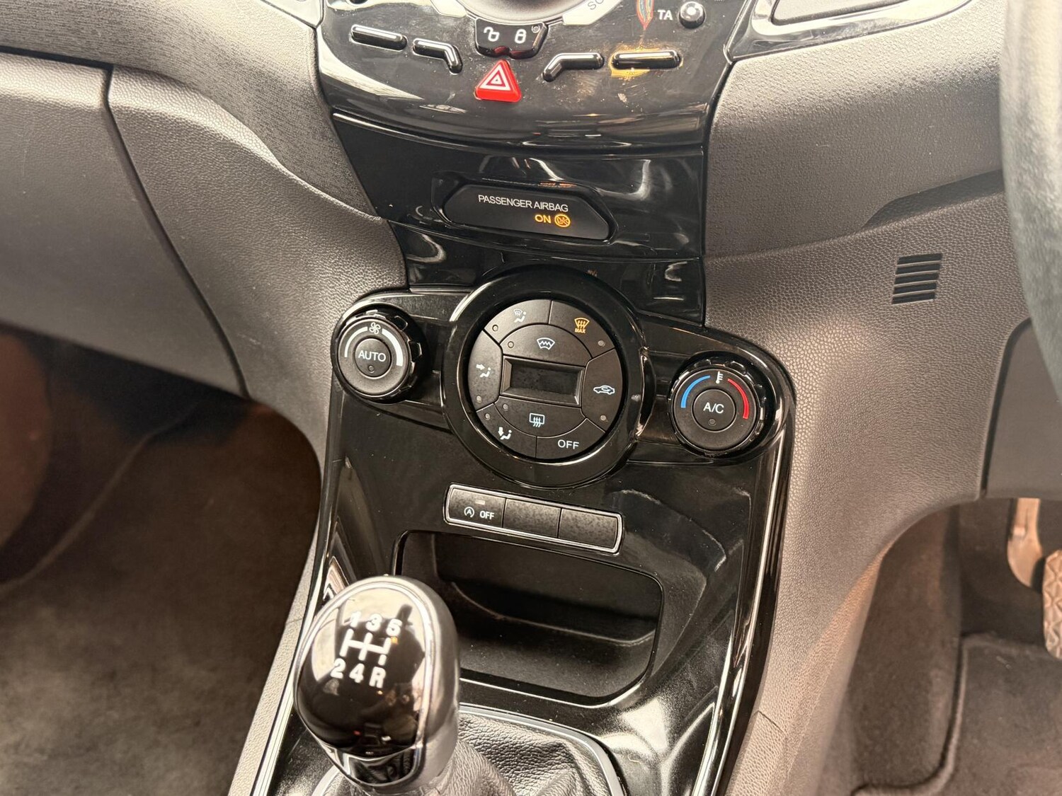 Used Ford Fiesta 2014 for sale - 78100488: Photo 17