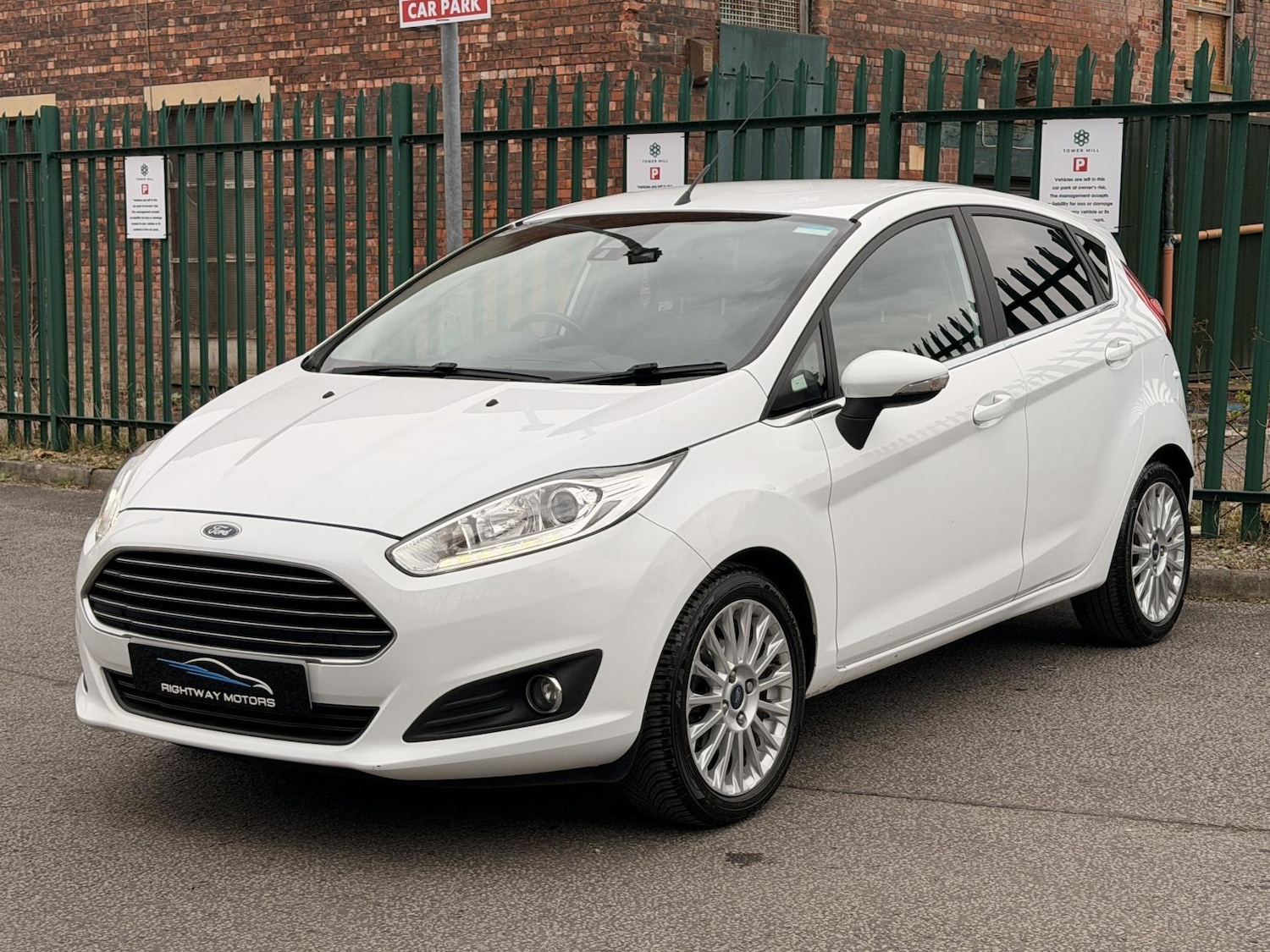 Used Ford Fiesta 2014 for sale - 78100488: Photo 5