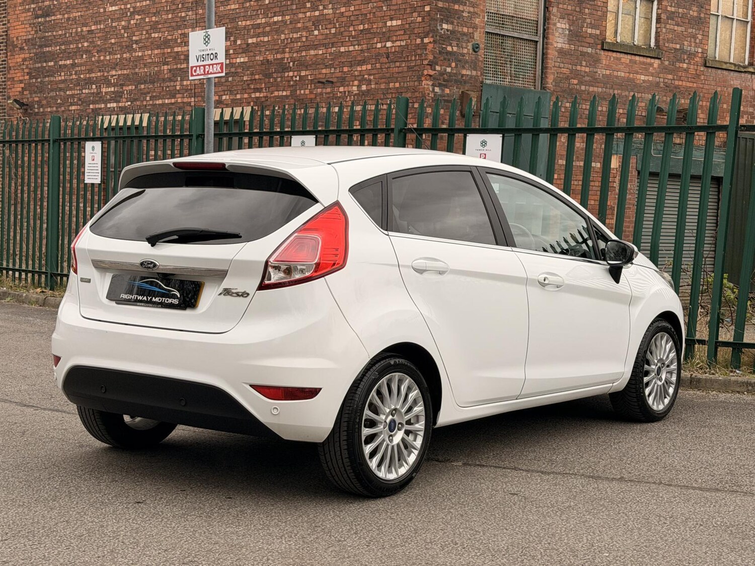 Used Ford Fiesta 2014 for sale - 78100488: Photo 9