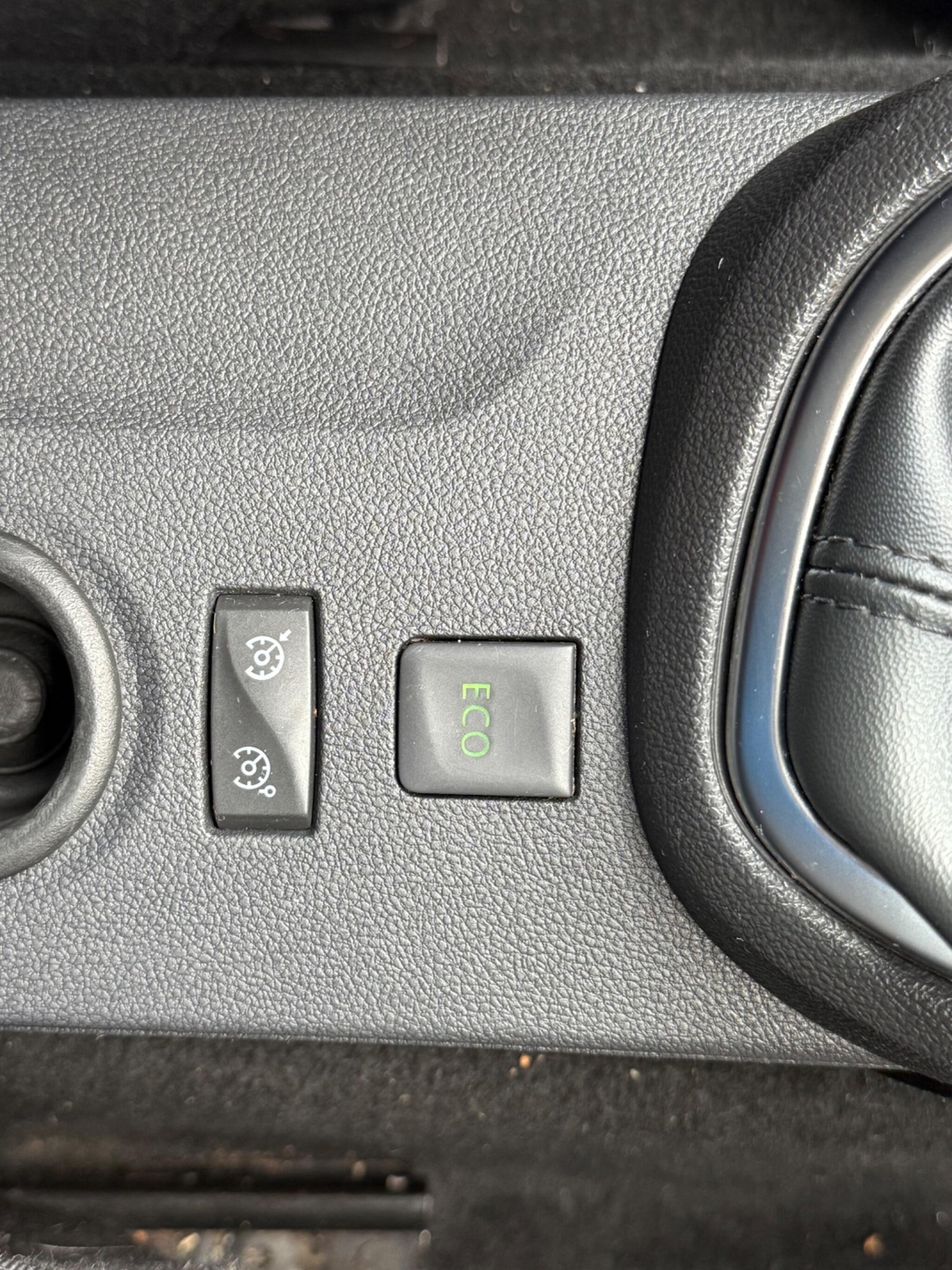 Used Renault Captur 2018 for sale - 76992451: Photo 33