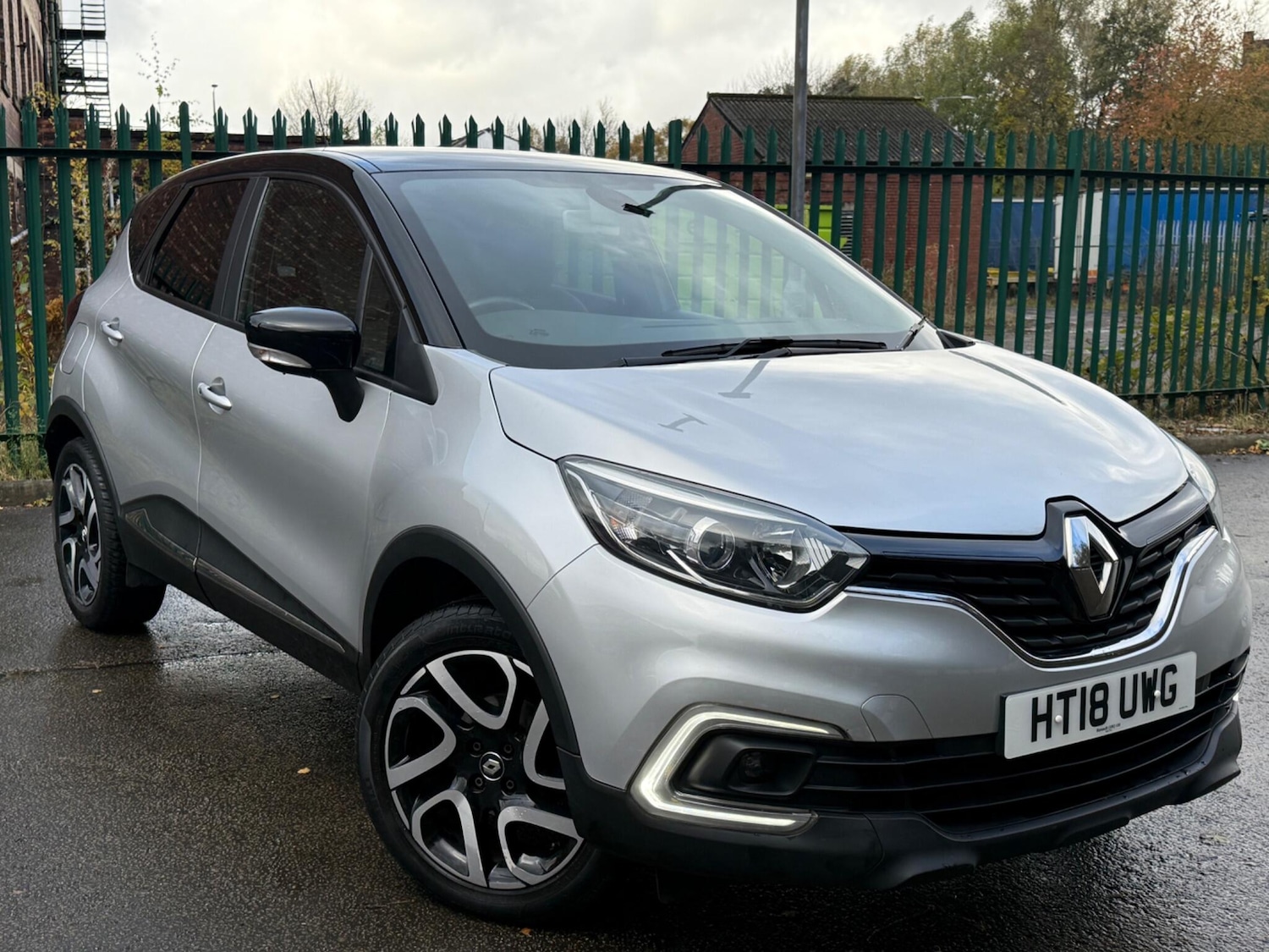 Used Renault Captur 2018 for sale - 76992451: Photo 4