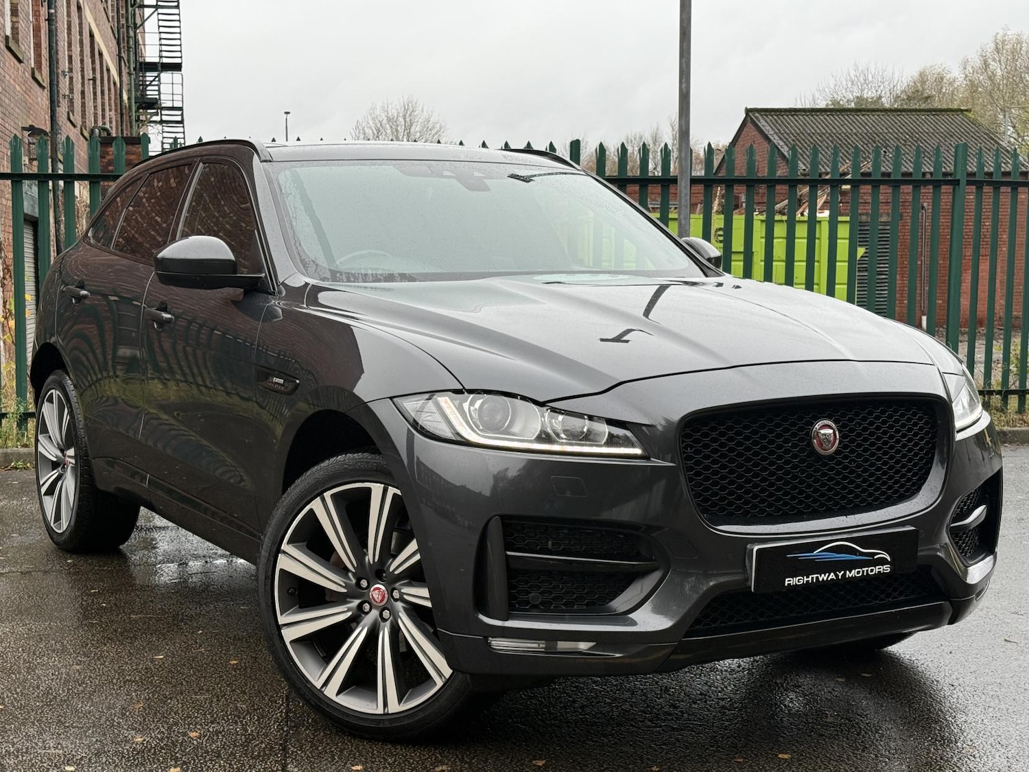 Used Jaguar F-Pace 2016 for sale - 76561598: Photo 4