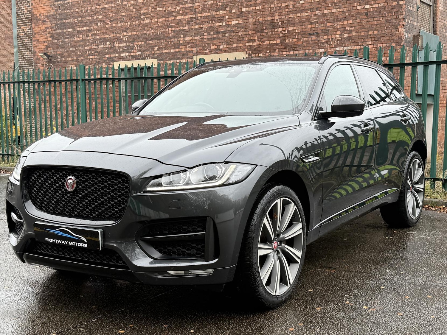 Used Jaguar F-Pace 2016 for sale - 76561598: Photo 5