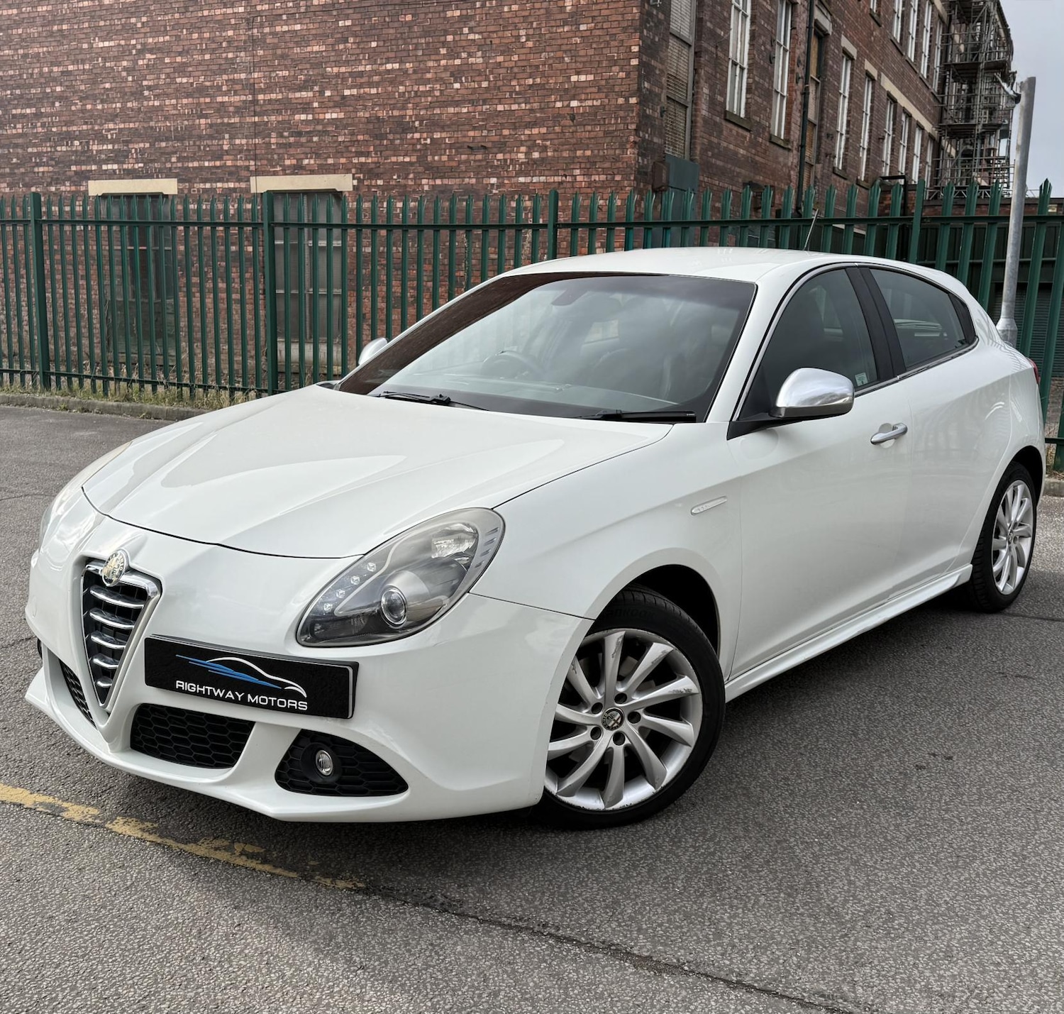 Used Alfa Romeo Giulietta for sale - 77882444: Photo 2