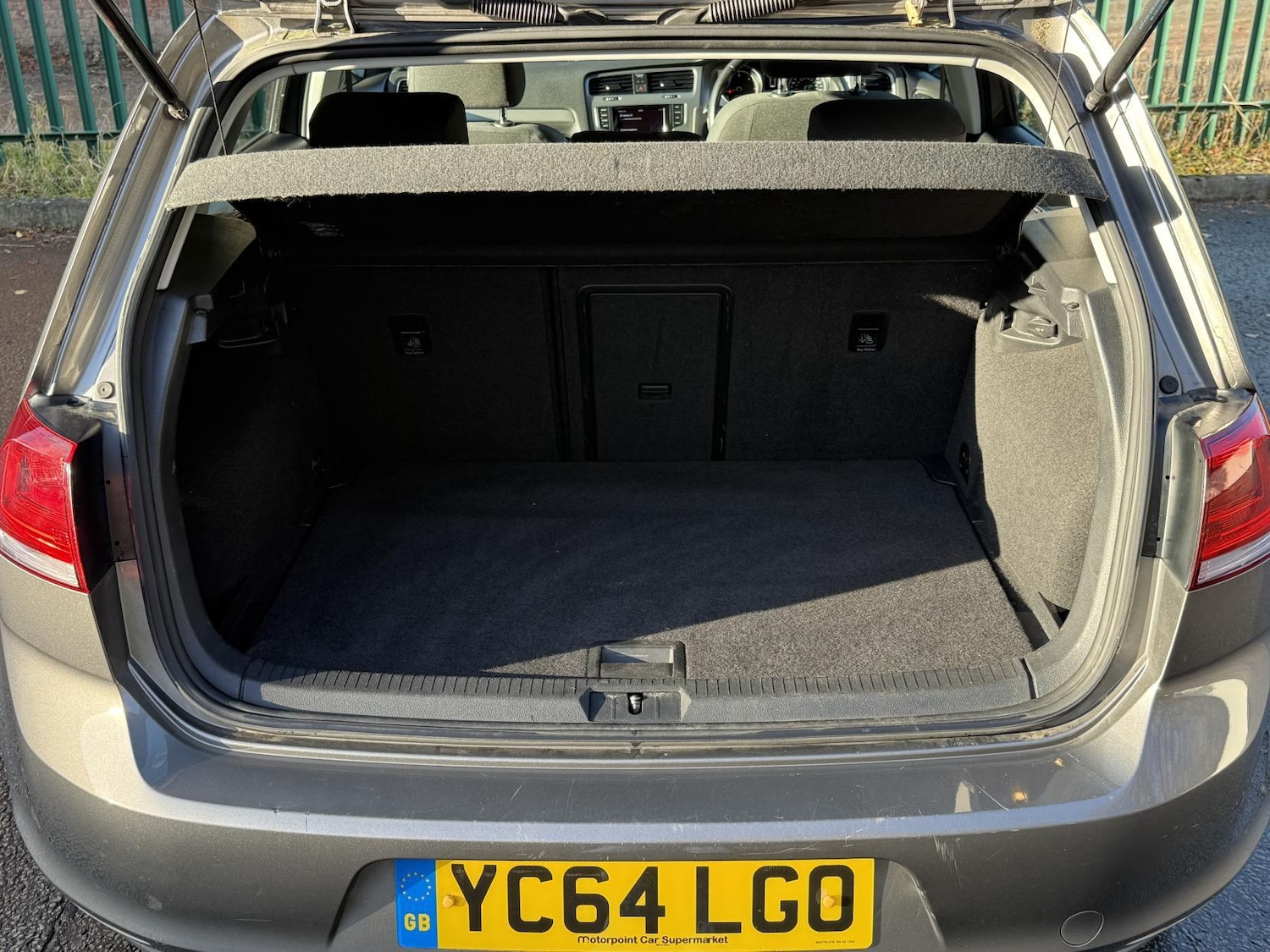 Used Volkswagen Golf 2014 for sale - 76472700: Photo 10