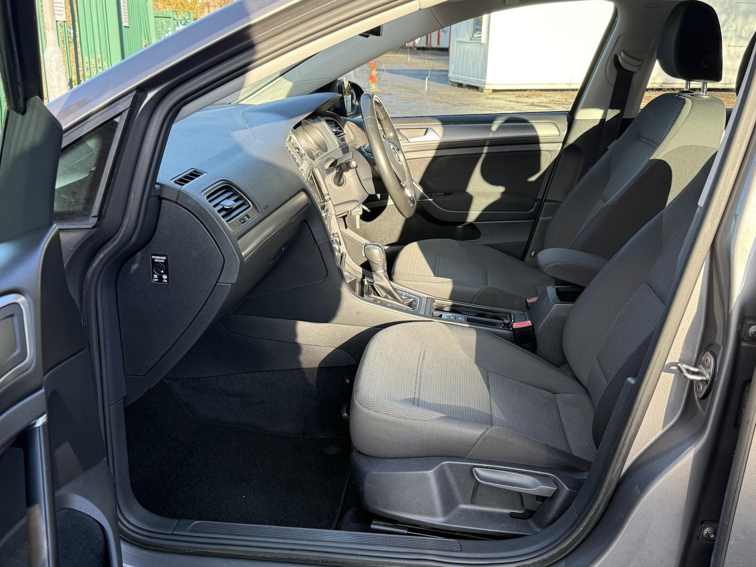 Used Volkswagen Golf 2014 for sale - 76472700: Photo 16