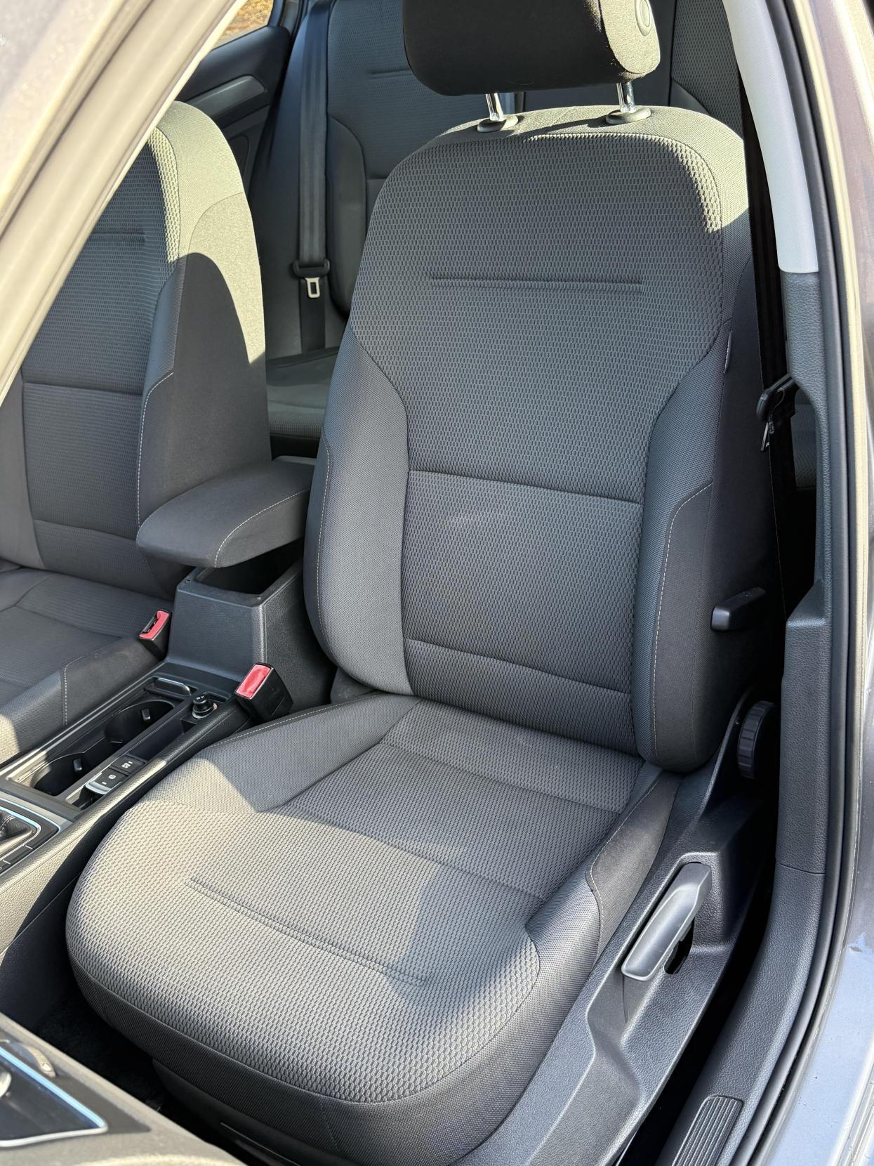 Used Volkswagen Golf 2014 for sale - 76472700: Photo 17