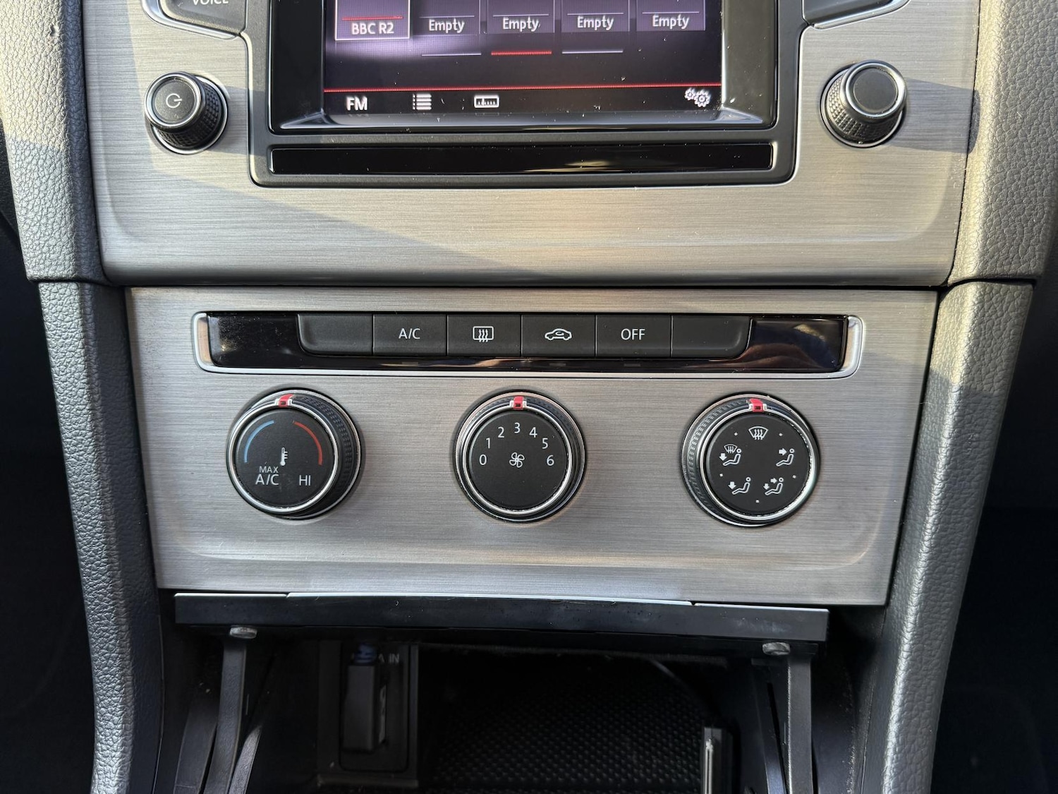 Used Volkswagen Golf 2014 for sale - 76472700: Photo 28