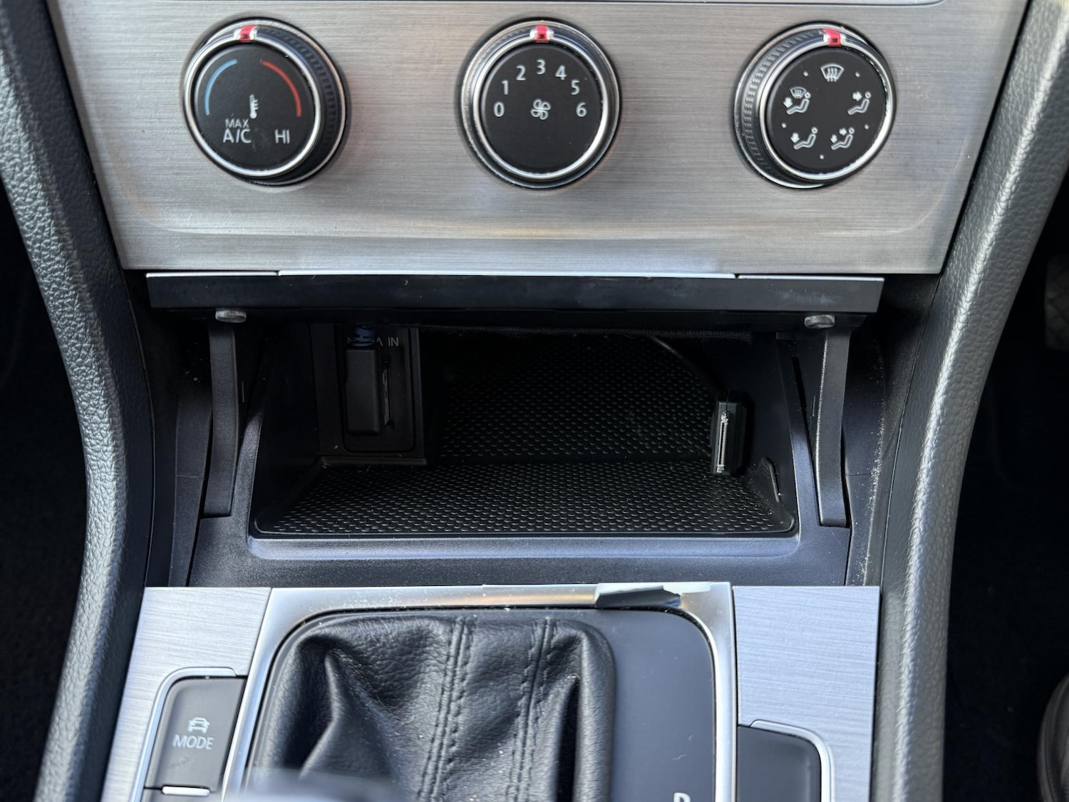 Used Volkswagen Golf 2014 for sale - 76472700: Photo 29