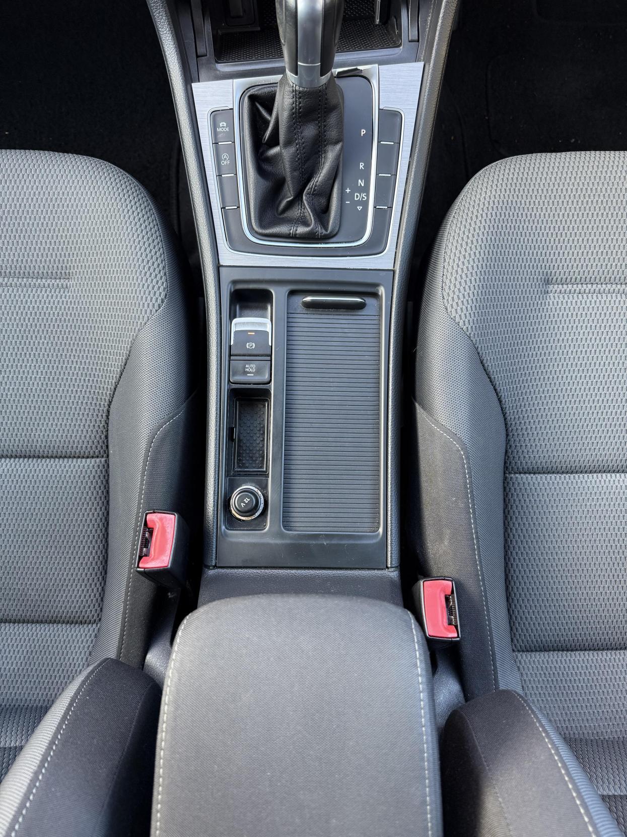 Used Volkswagen Golf 2014 for sale - 76472700: Photo 31