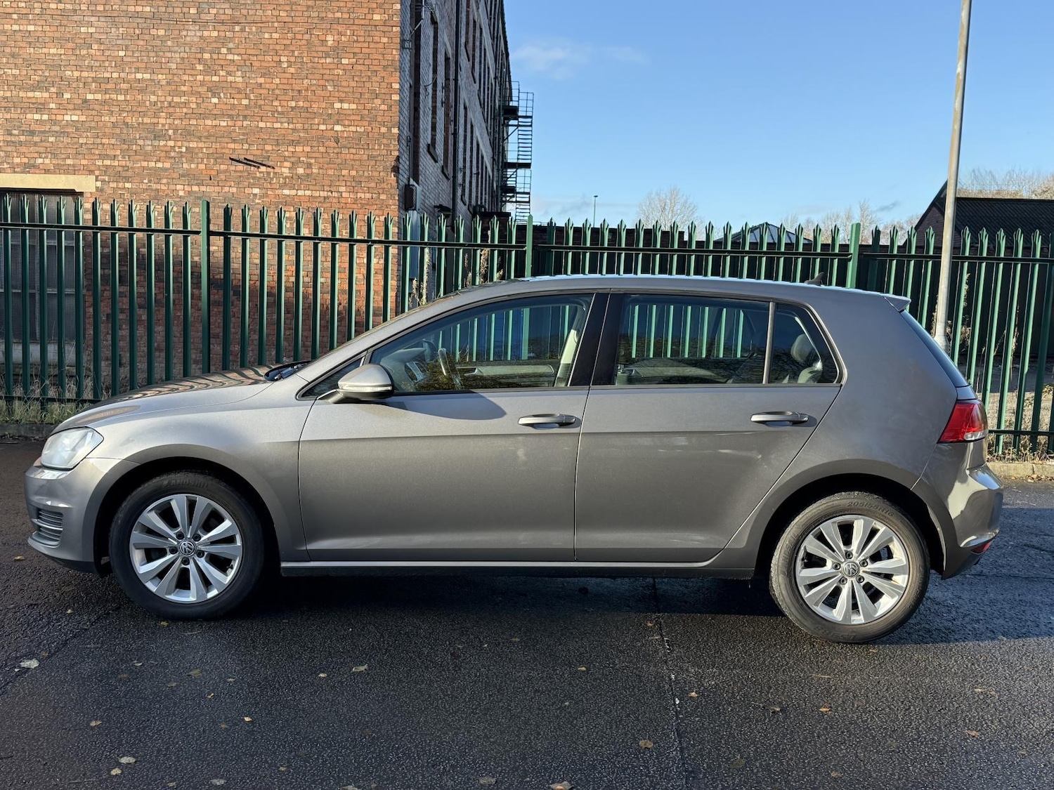 Used Volkswagen Golf 2014 for sale - 76472700: Photo 4