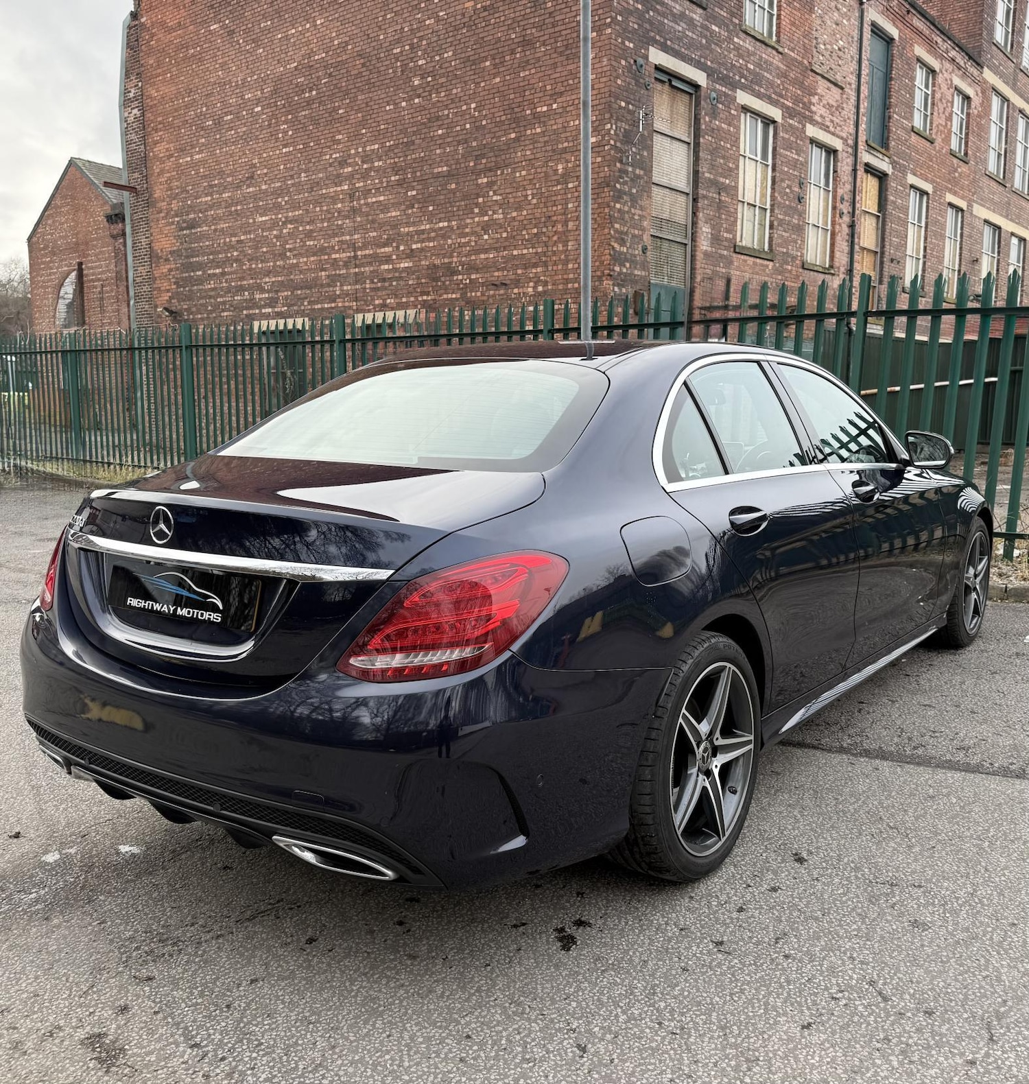 Used Mercedes-Benz C Class 2017 for sale - 77238481: Photo 11