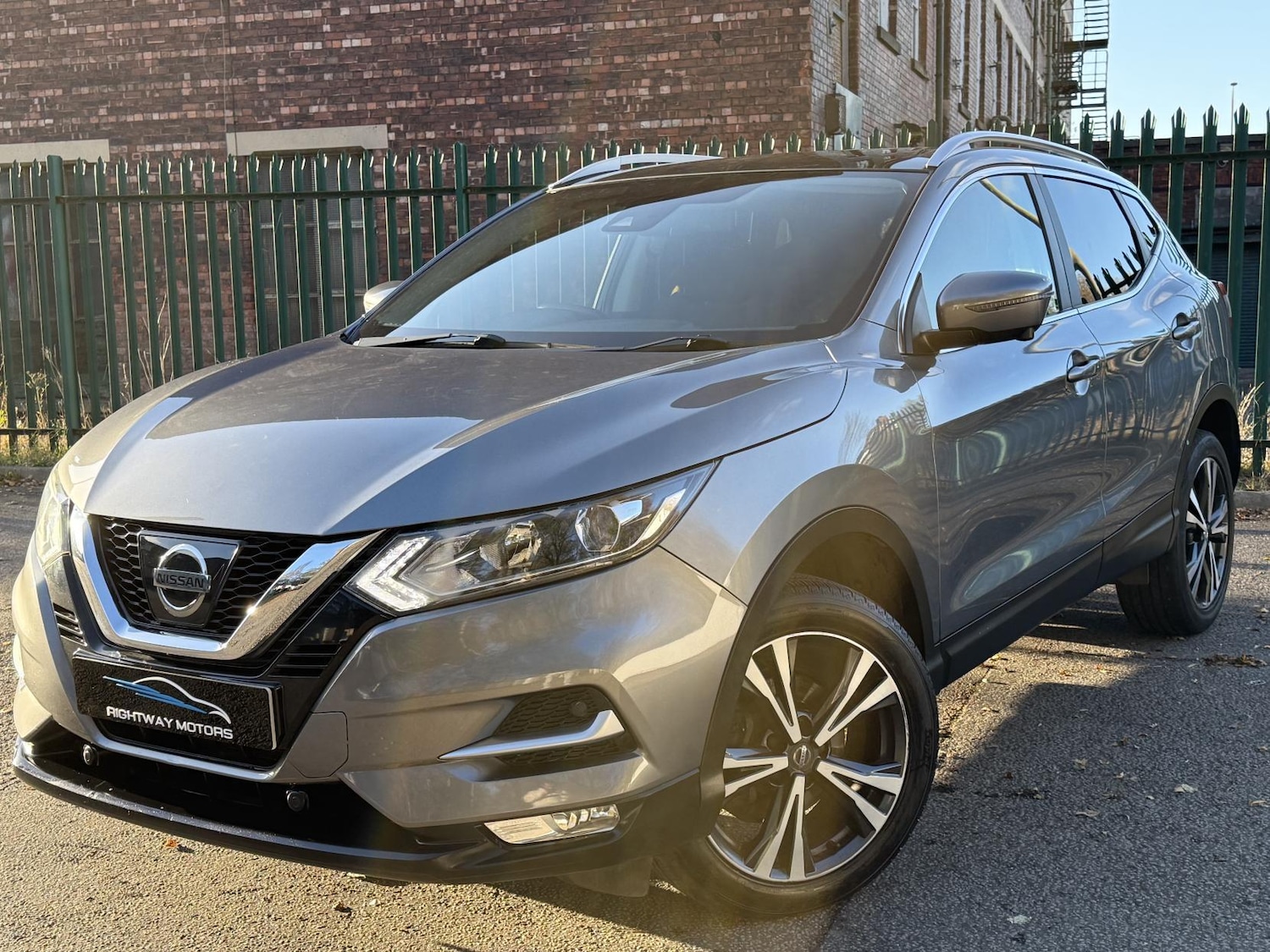 Used Nissan Qashqai 2018 for sale - 76994478: Photo 2