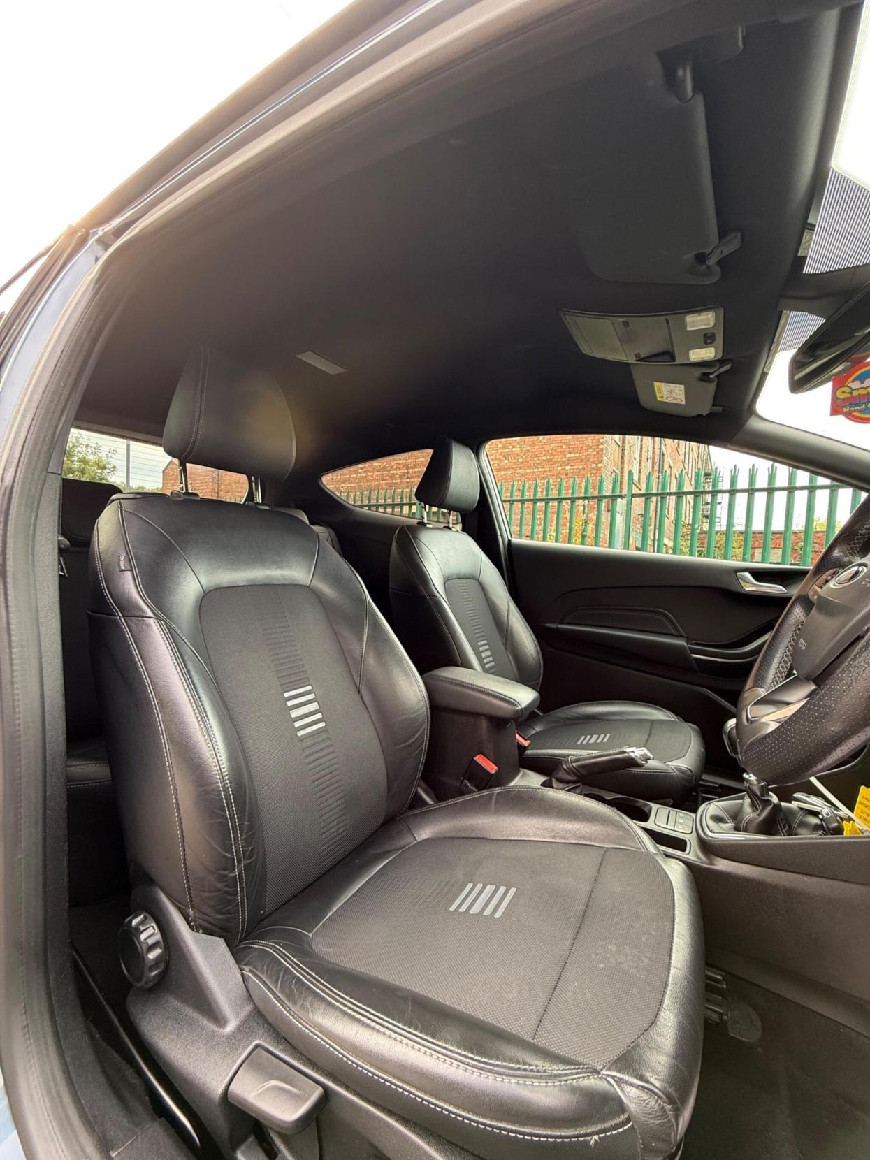 Used Ford Fiesta 2018 for sale - 76432929: Photo 26