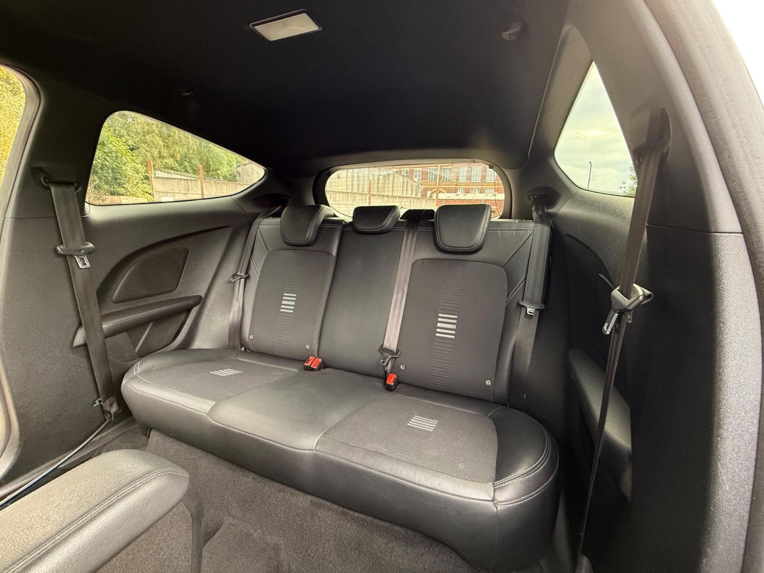 Used Ford Fiesta 2018 for sale - 76432929: Photo 30