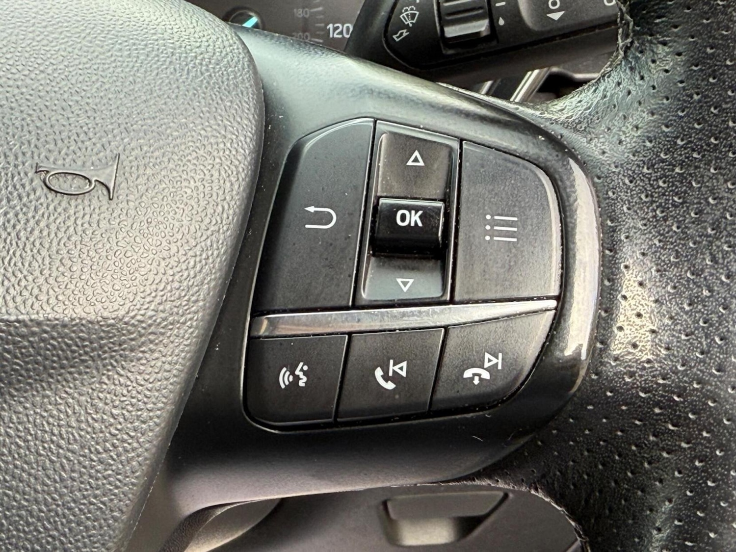 Used Ford Fiesta 2018 for sale - 76432929: Photo 33