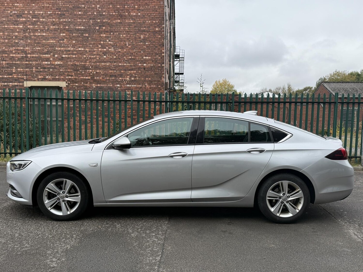 Used Vauxhall Insignia 2017 for sale - 77646785: Photo 10
