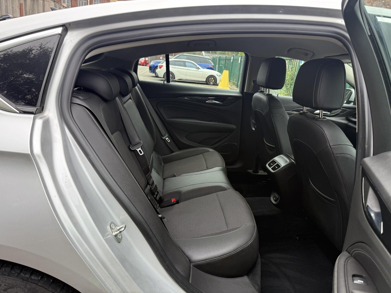 Used Vauxhall Insignia 2017 for sale - 77646785: Photo 13