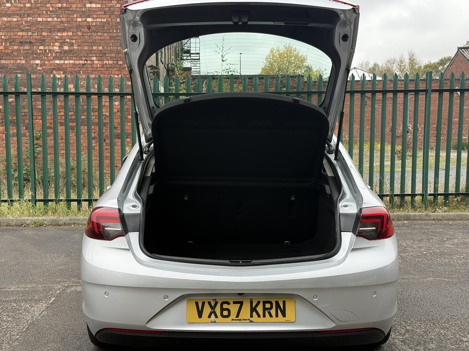 Used Vauxhall Insignia 2017 for sale - 77646785: Photo 8