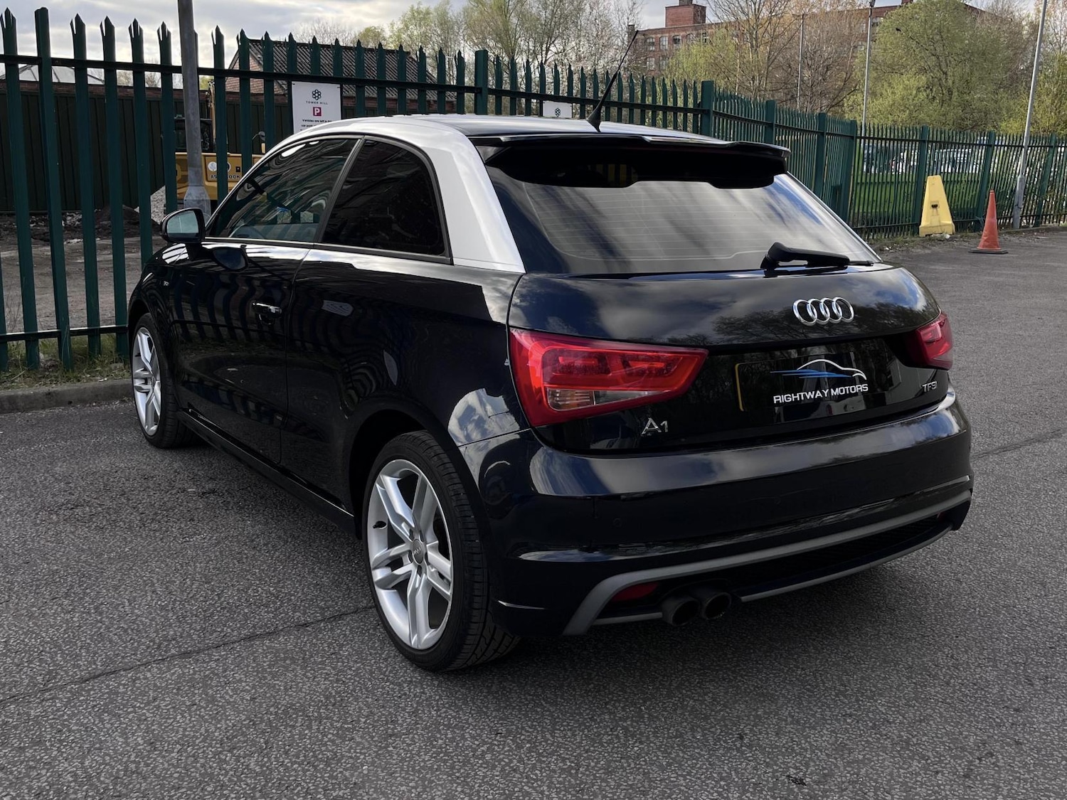 Used Audi A1 2011 for sale - 78219933: Photo 10