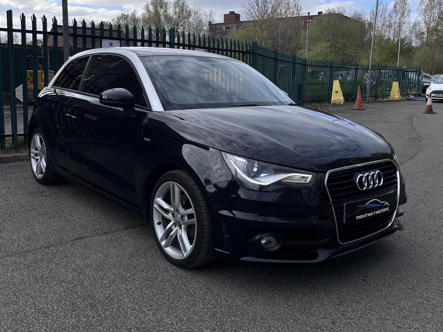 Used Audi A1 2011 for sale - 78219933: Photo 6