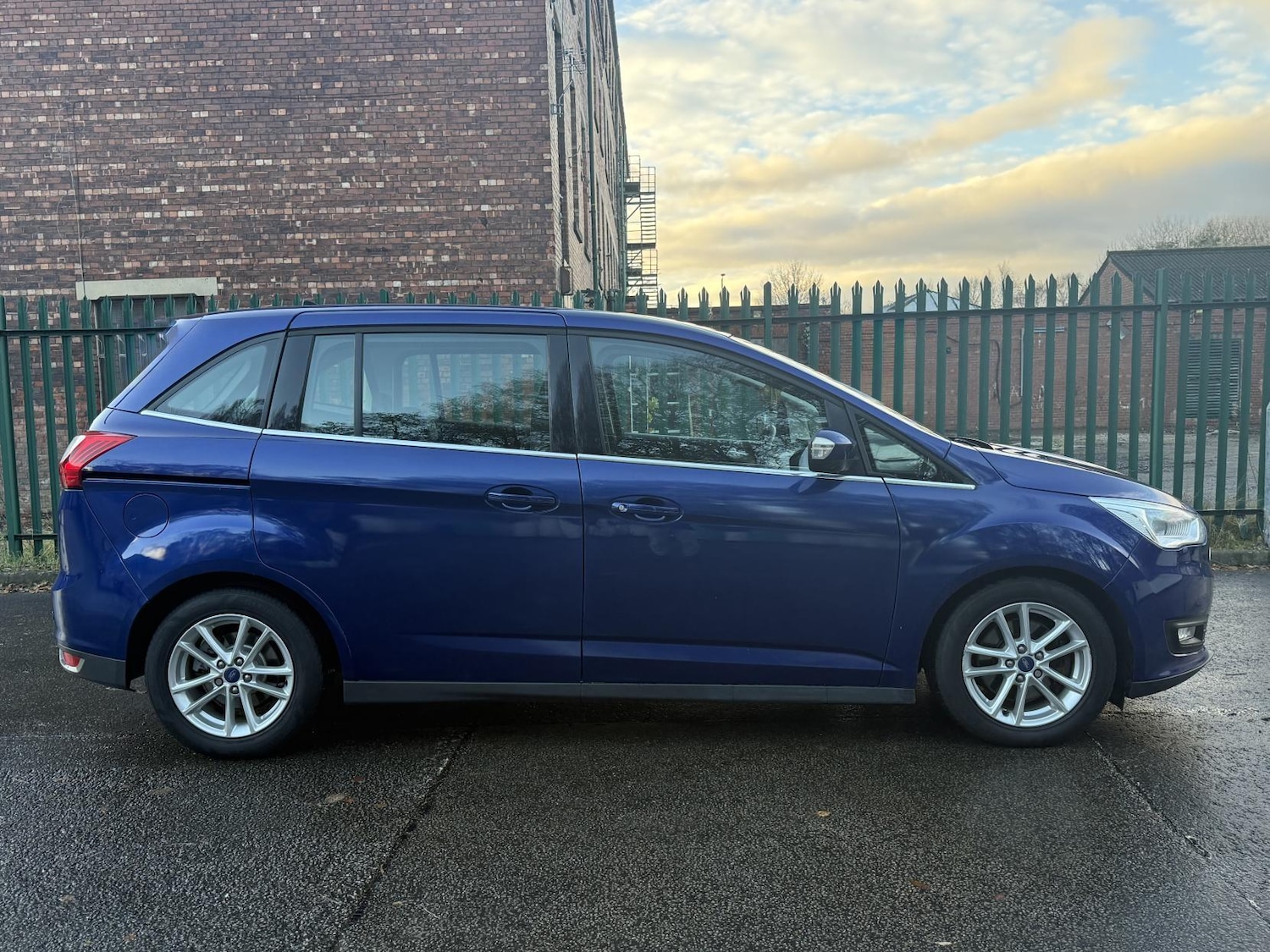 Used Ford Grand C-Max 2016 for sale - 76714140: Photo 7