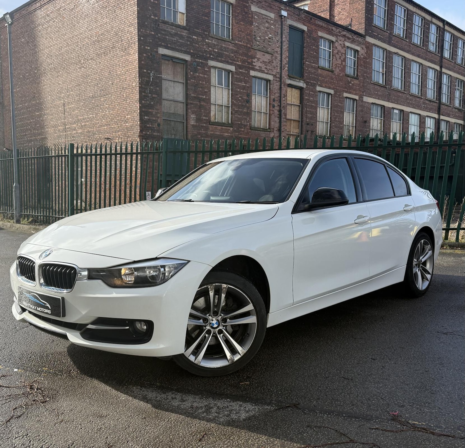 Used BMW 3 Series 2012 for sale - 77611948: Photo 2