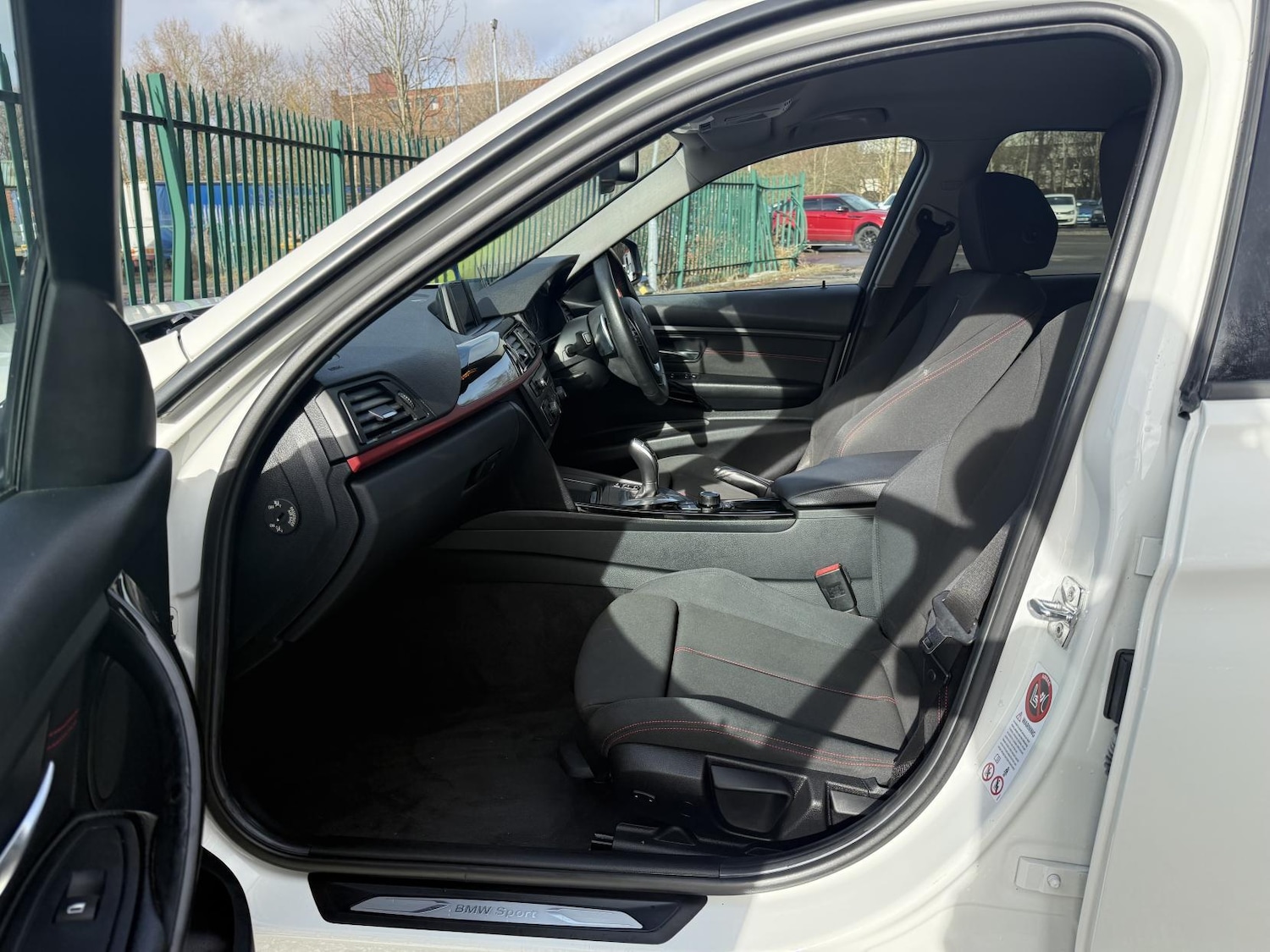 Used BMW 3 Series 2012 for sale - 77611948: Photo 21