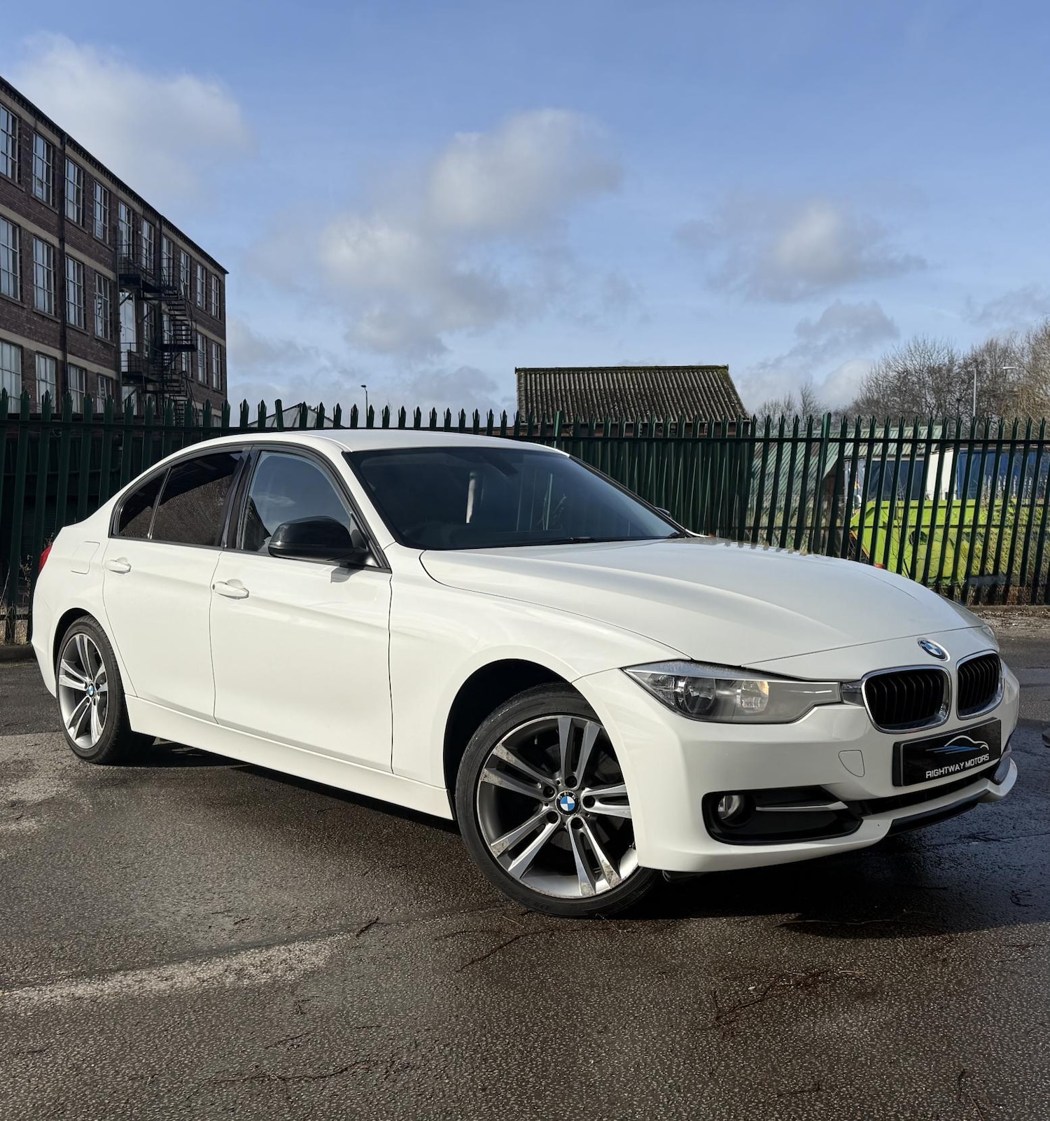 Used BMW 3 Series 2012 for sale - 77611948: Photo 4