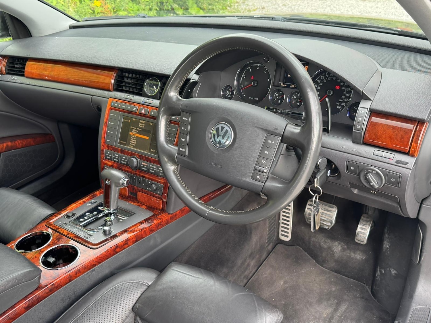 Used Volkswagen Phaeton 2003 for sale - 77683687: Photo 20