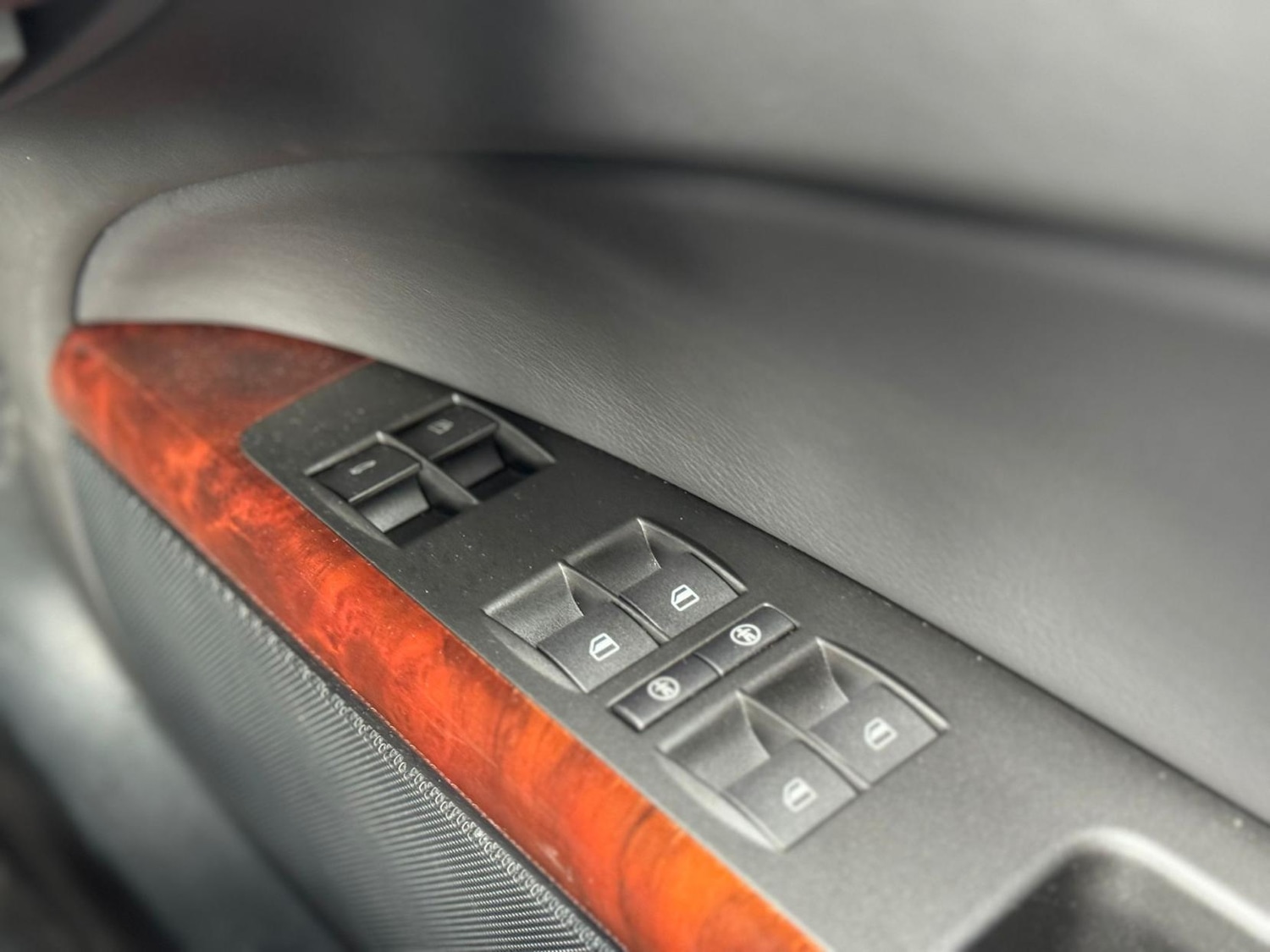 Used Volkswagen Phaeton 2003 for sale - 77683687: Photo 26