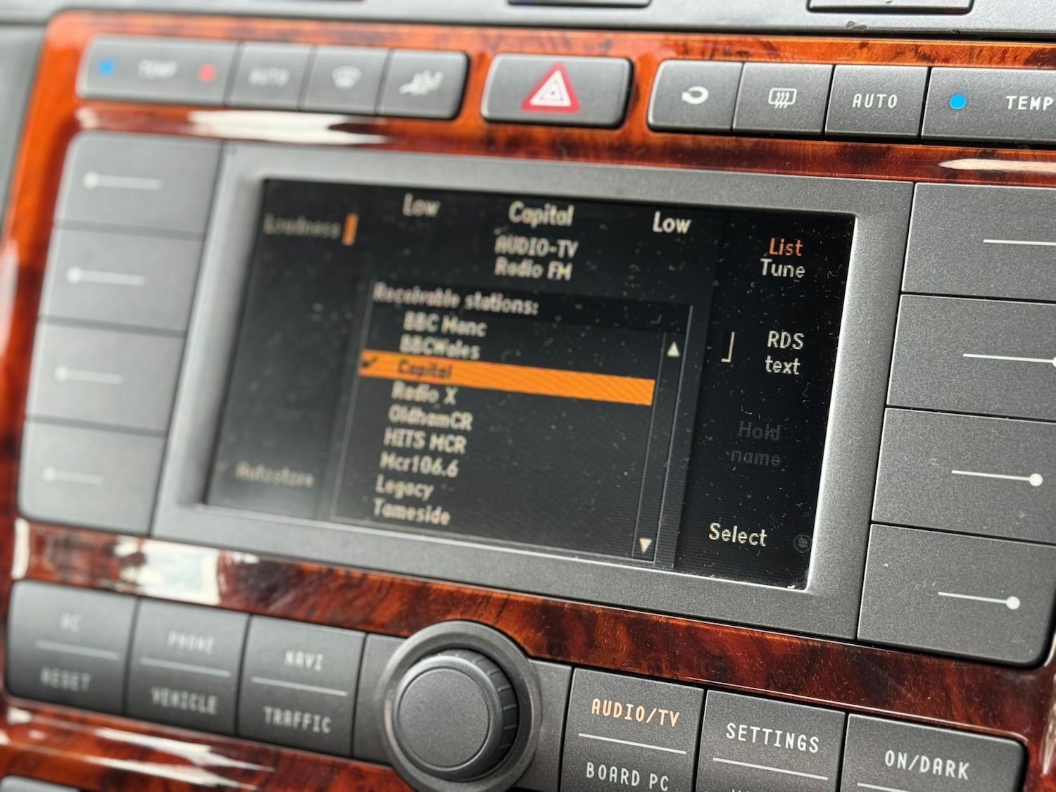 Used Volkswagen Phaeton 2003 for sale - 77683687: Photo 33