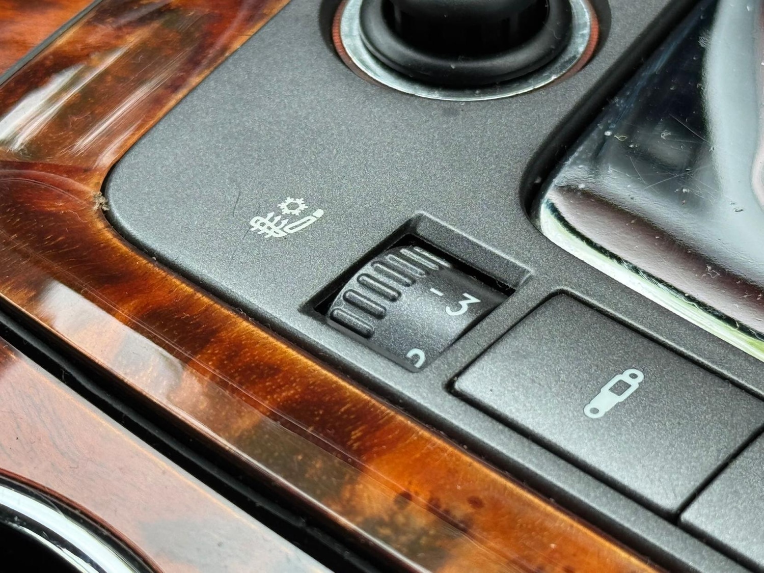 Used Volkswagen Phaeton 2003 for sale - 77683687: Photo 41