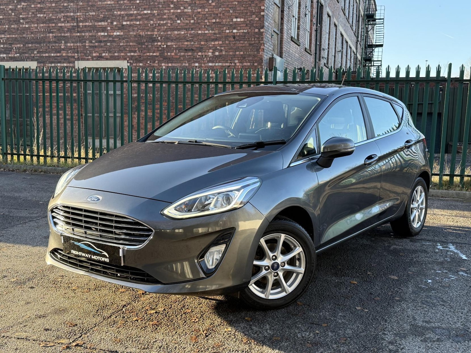 Used Ford Fiesta 2017 for sale - 76918573: Photo 1