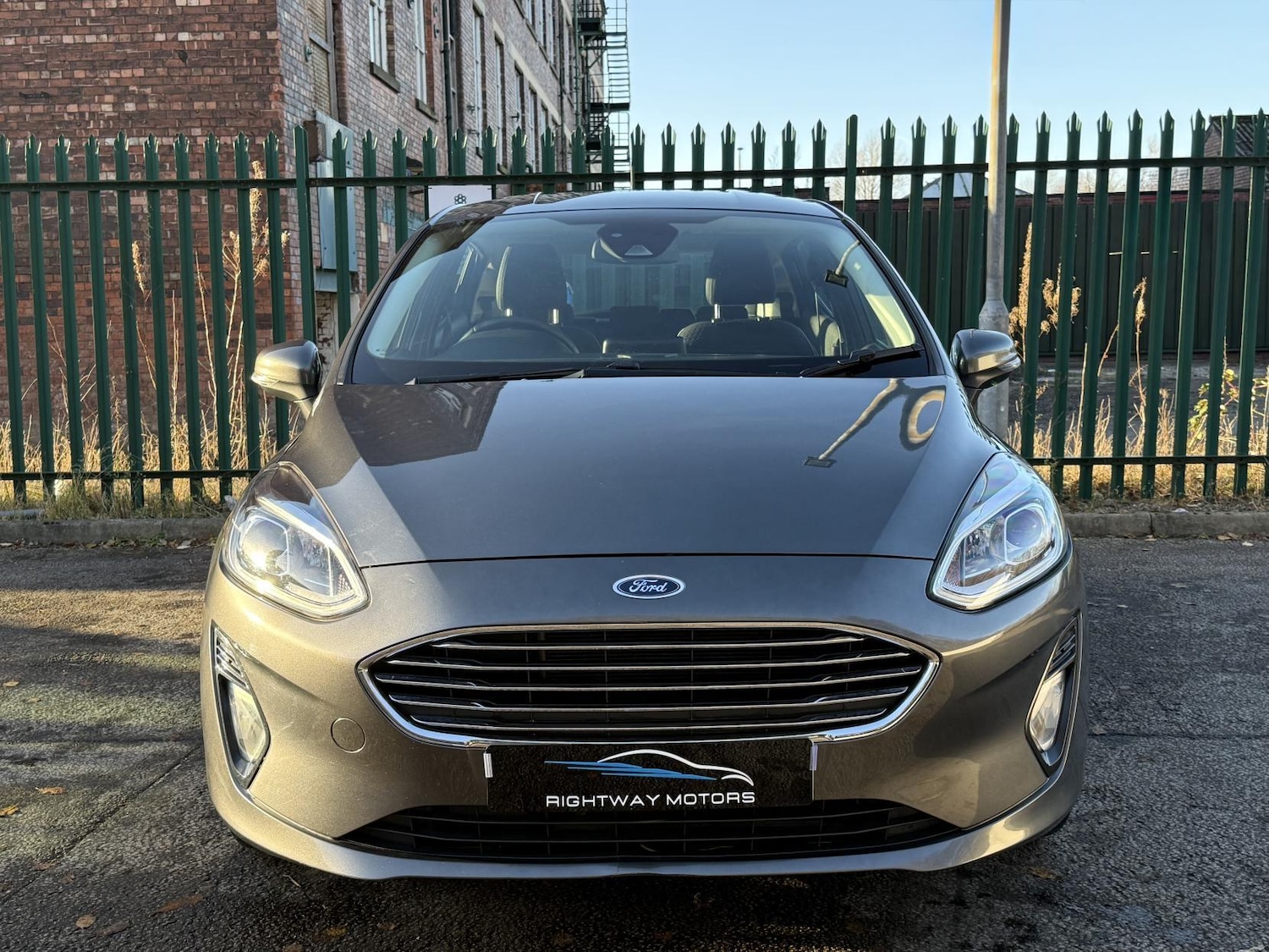 Used Ford Fiesta 2017 for sale - 76918573: Photo 2