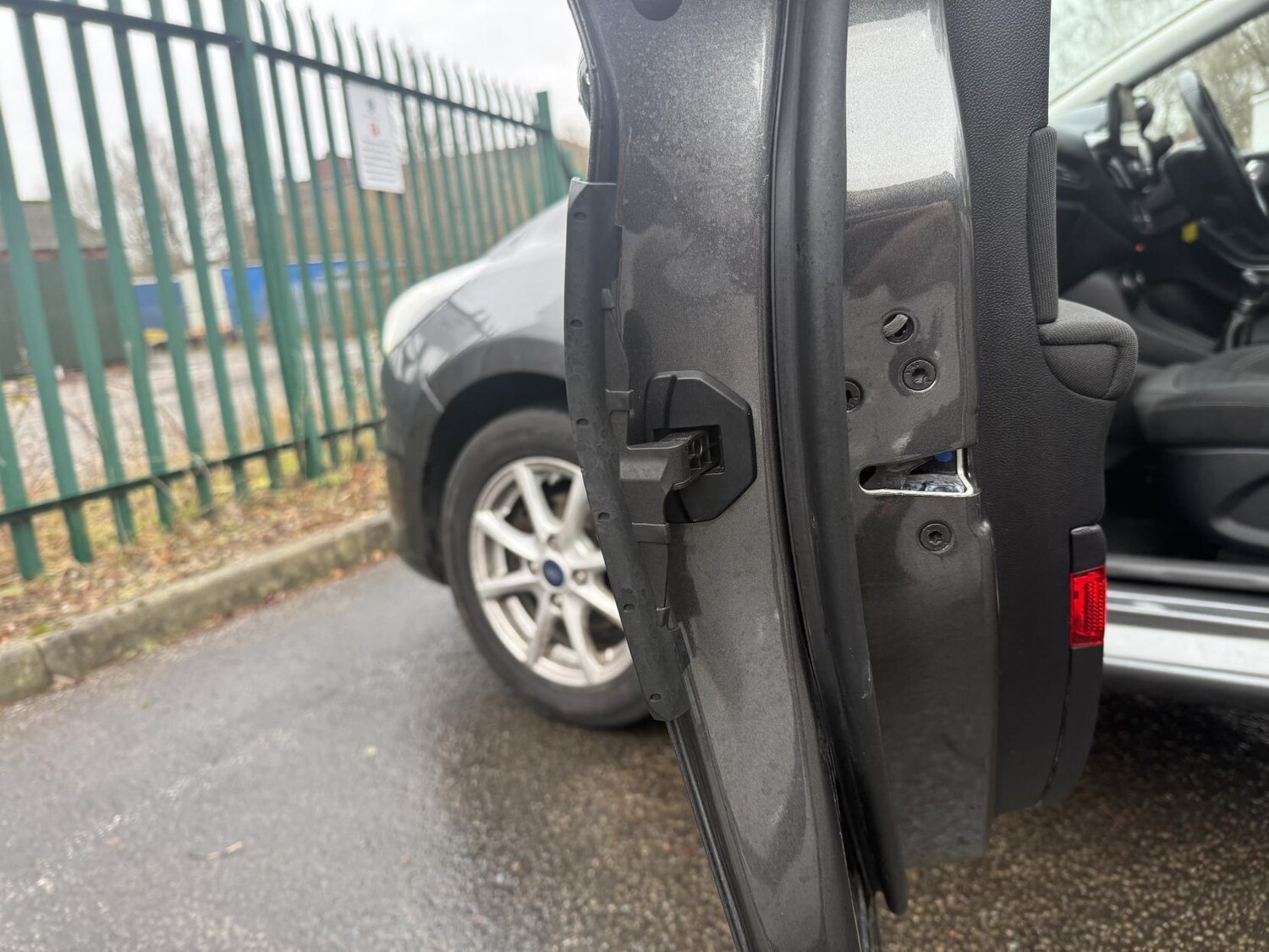 Used Ford Fiesta 2017 for sale - 76918573: Photo 39