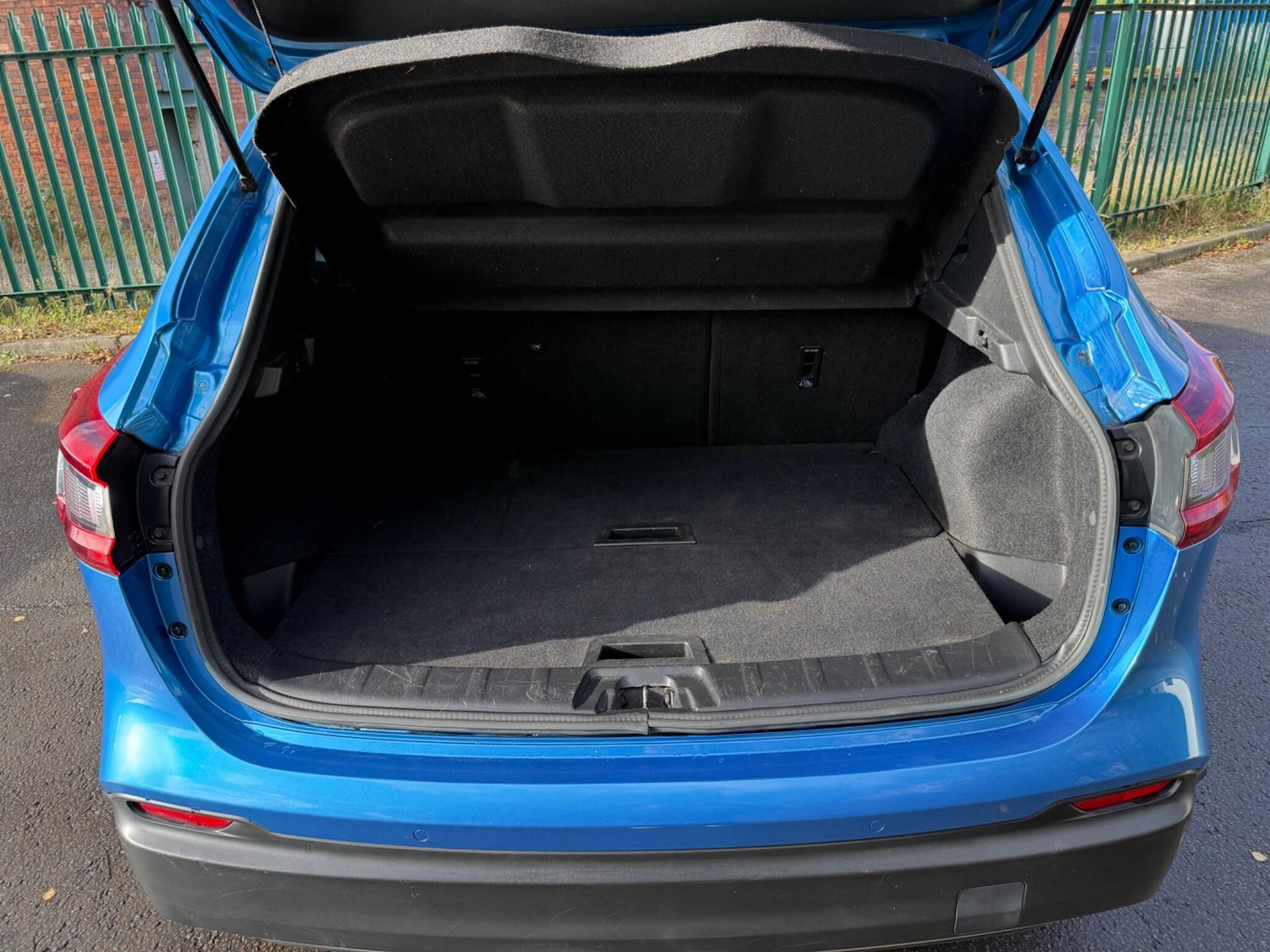 Used Nissan Qashqai 2017 for sale - 76431824: Photo 11