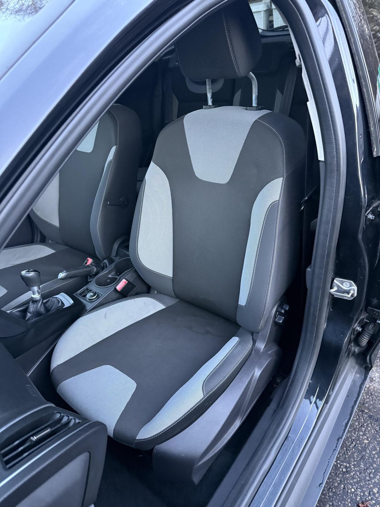 Used Ford Focus 2013 for sale - 77130578: Photo 19