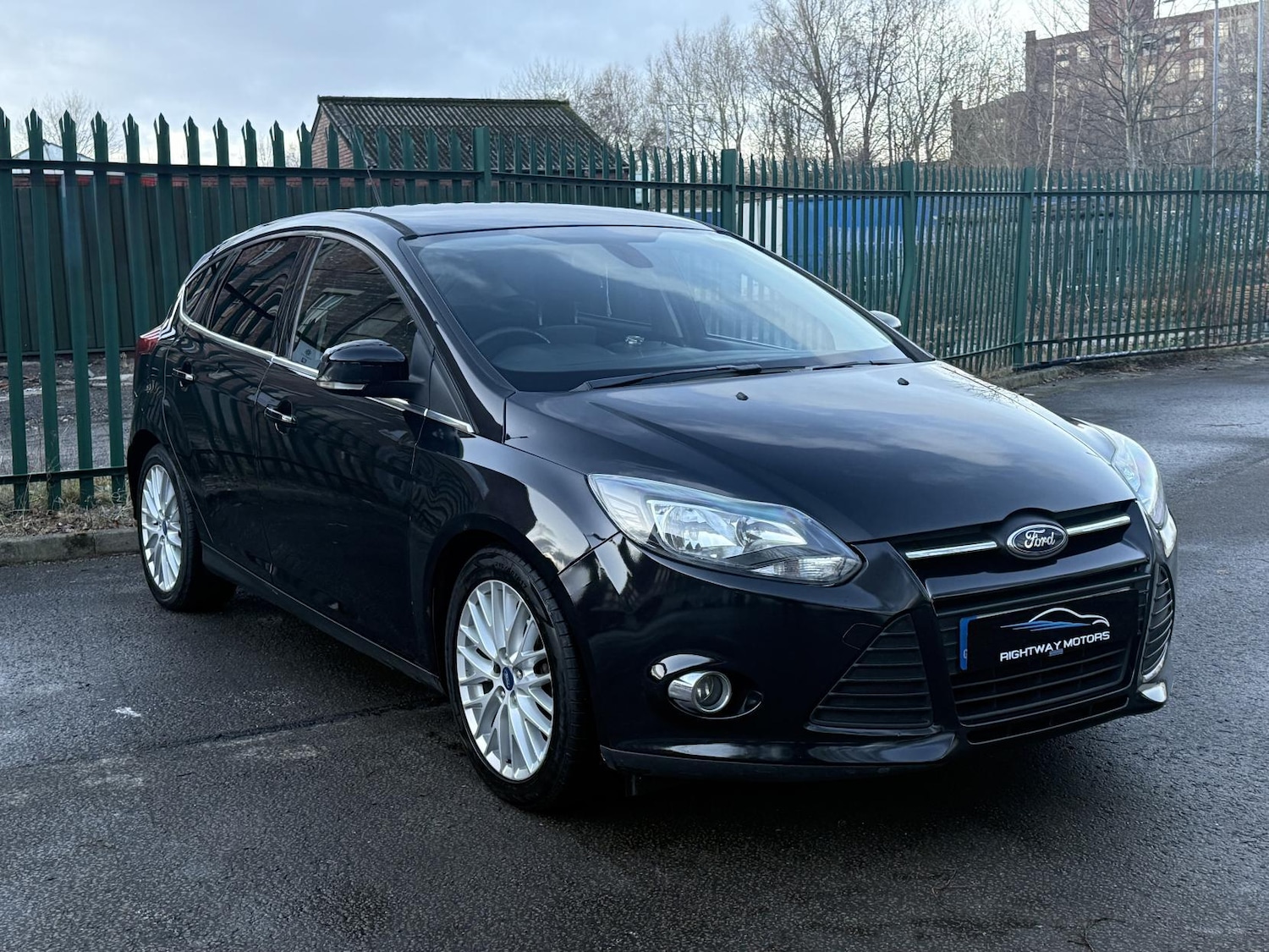 Used Ford Focus 2013 for sale - 77130578: Photo 4