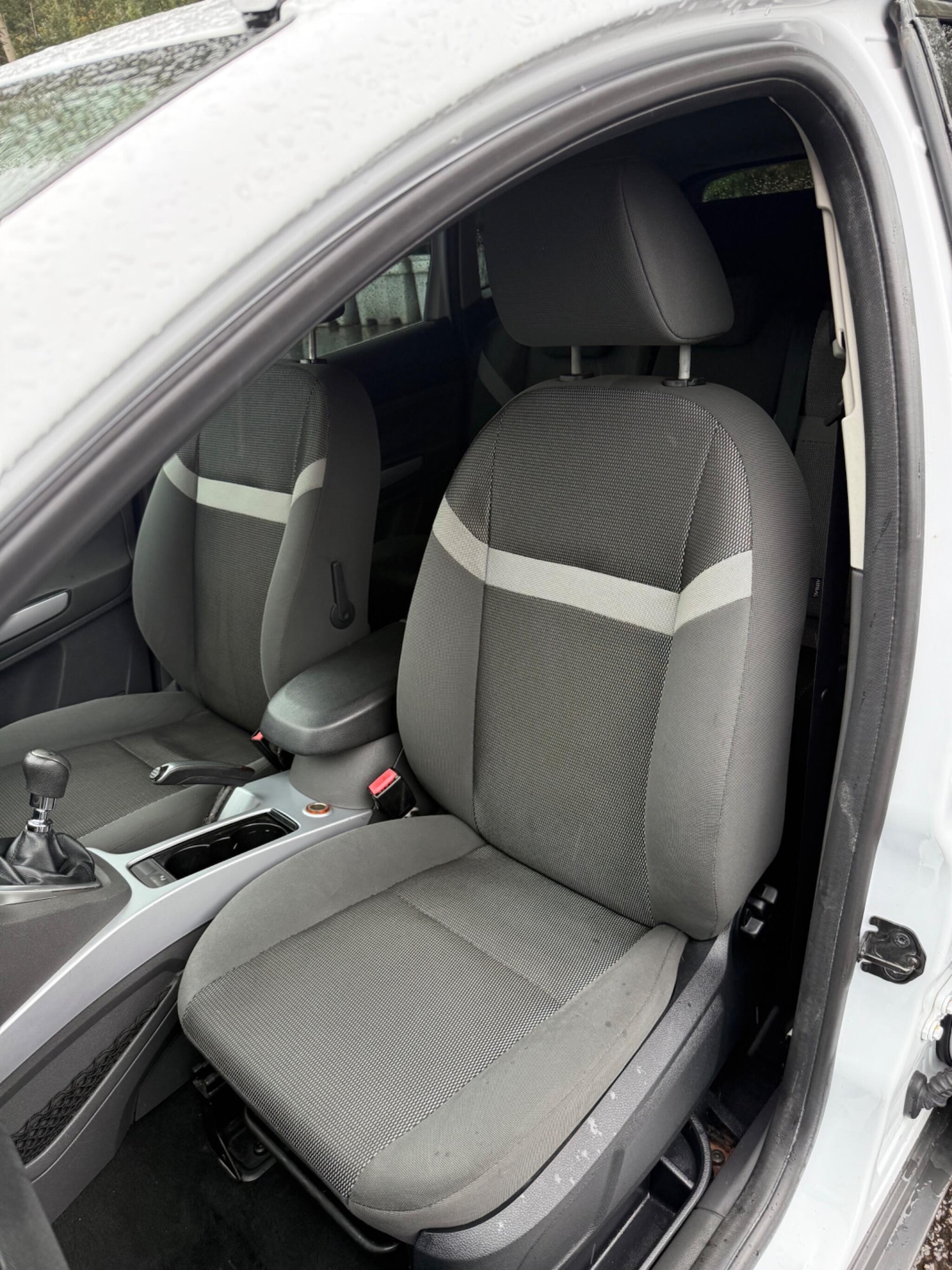 Used Ford Kuga 2011 for sale - 76433256: Photo 15