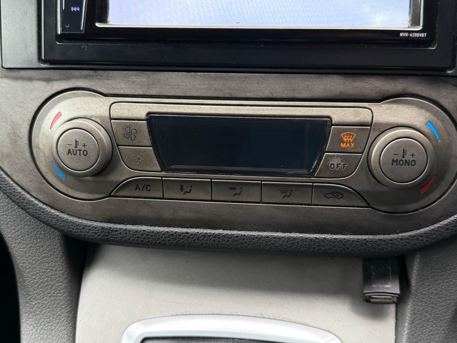 Used Ford Kuga 2011 for sale - 76433256: Photo 24