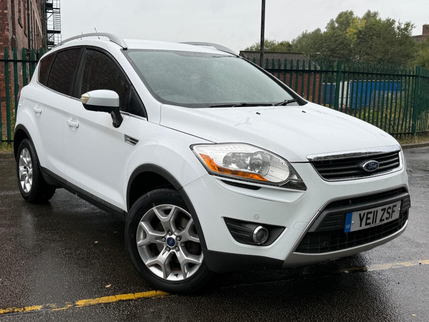 Used Ford Kuga 2011 for sale - 76433256: Photo 4