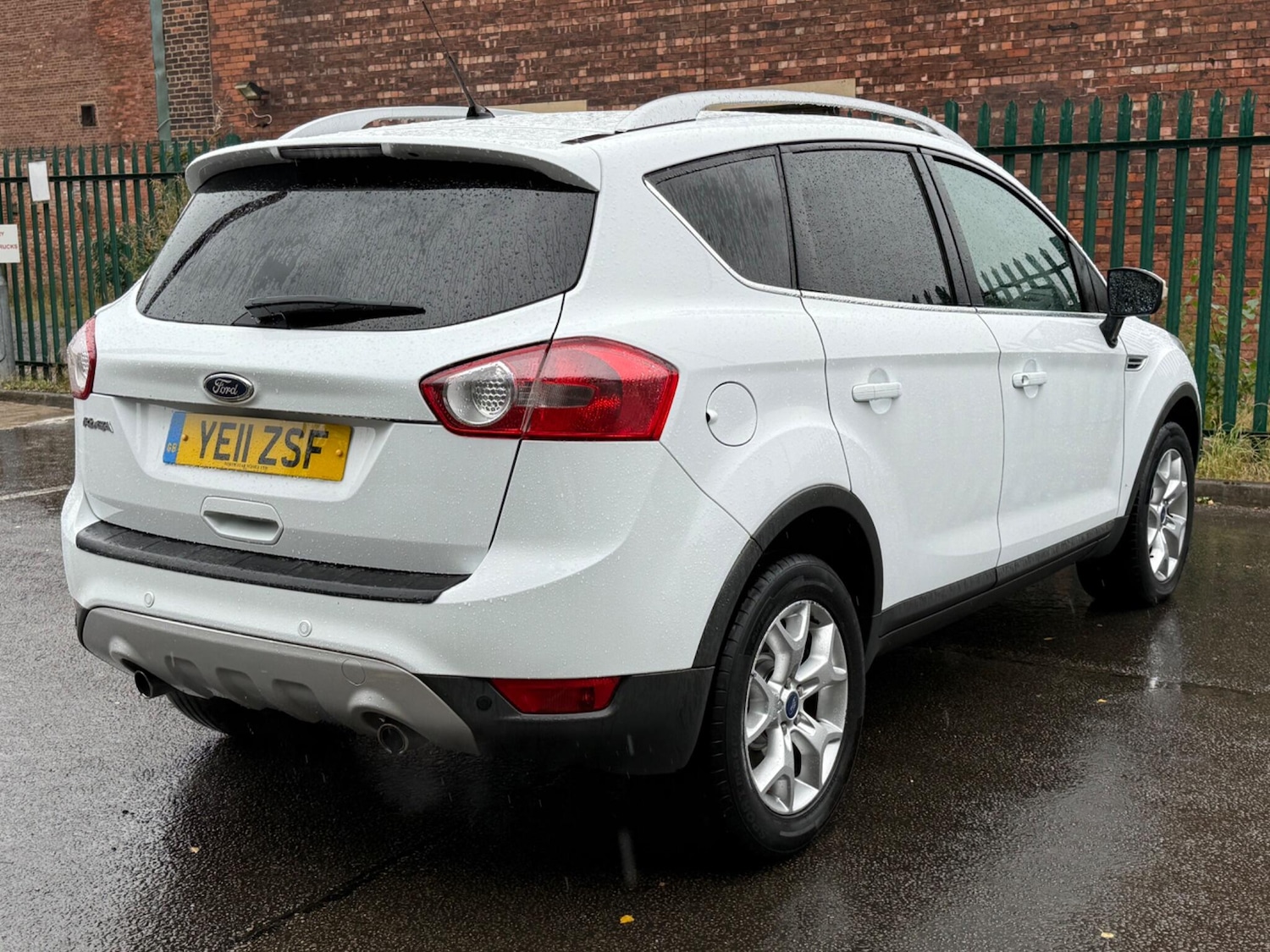 Used Ford Kuga 2011 for sale - 76433256: Photo 7