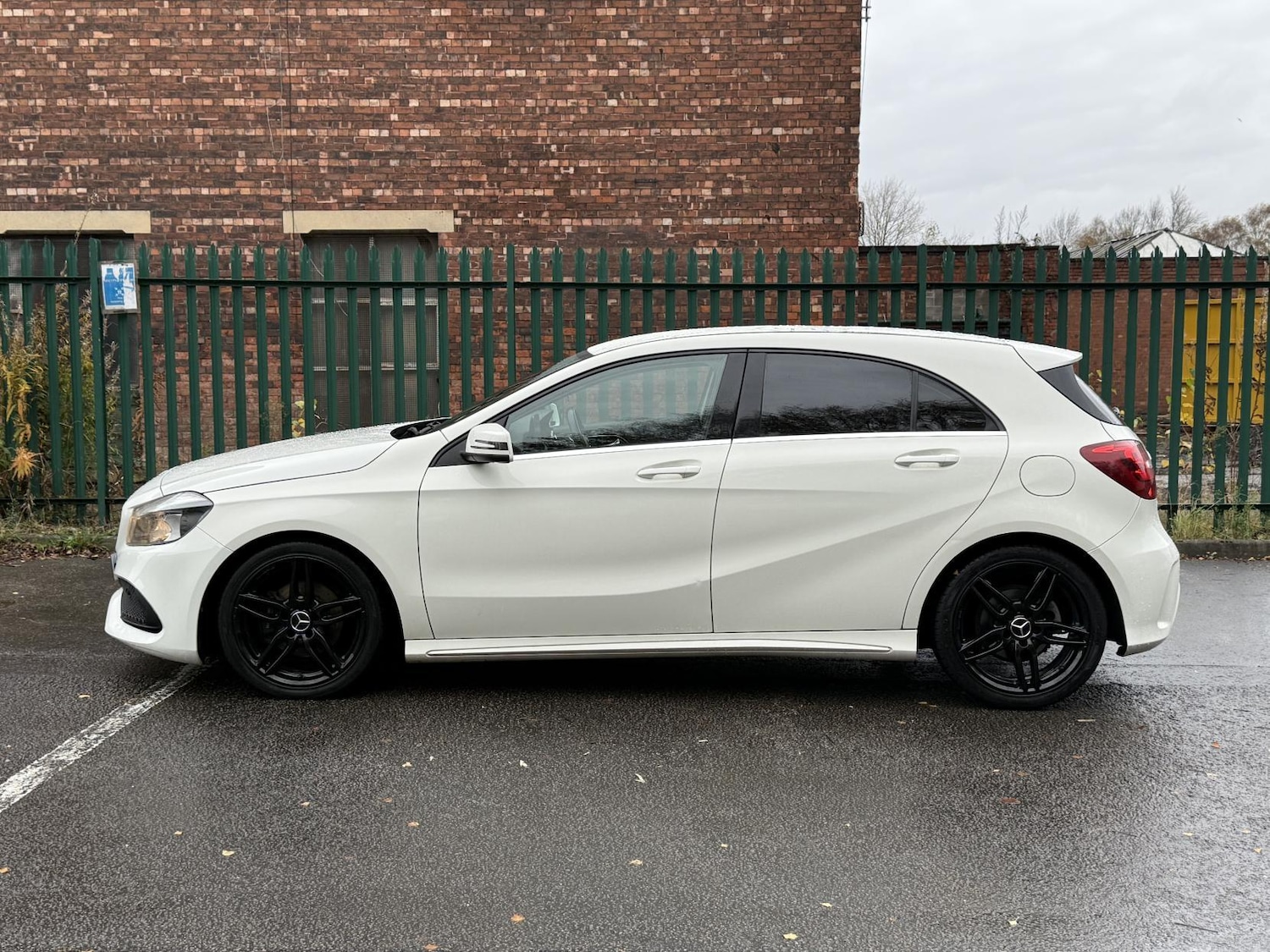 Used Mercedes-Benz A-Class for sale - 76549915: Photo 6