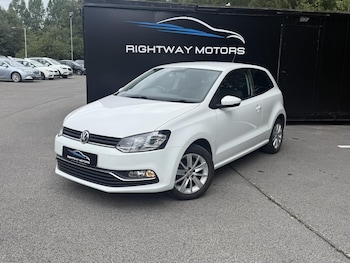Used Volkswagen Polo 2015 for sale - 79292390: Photo